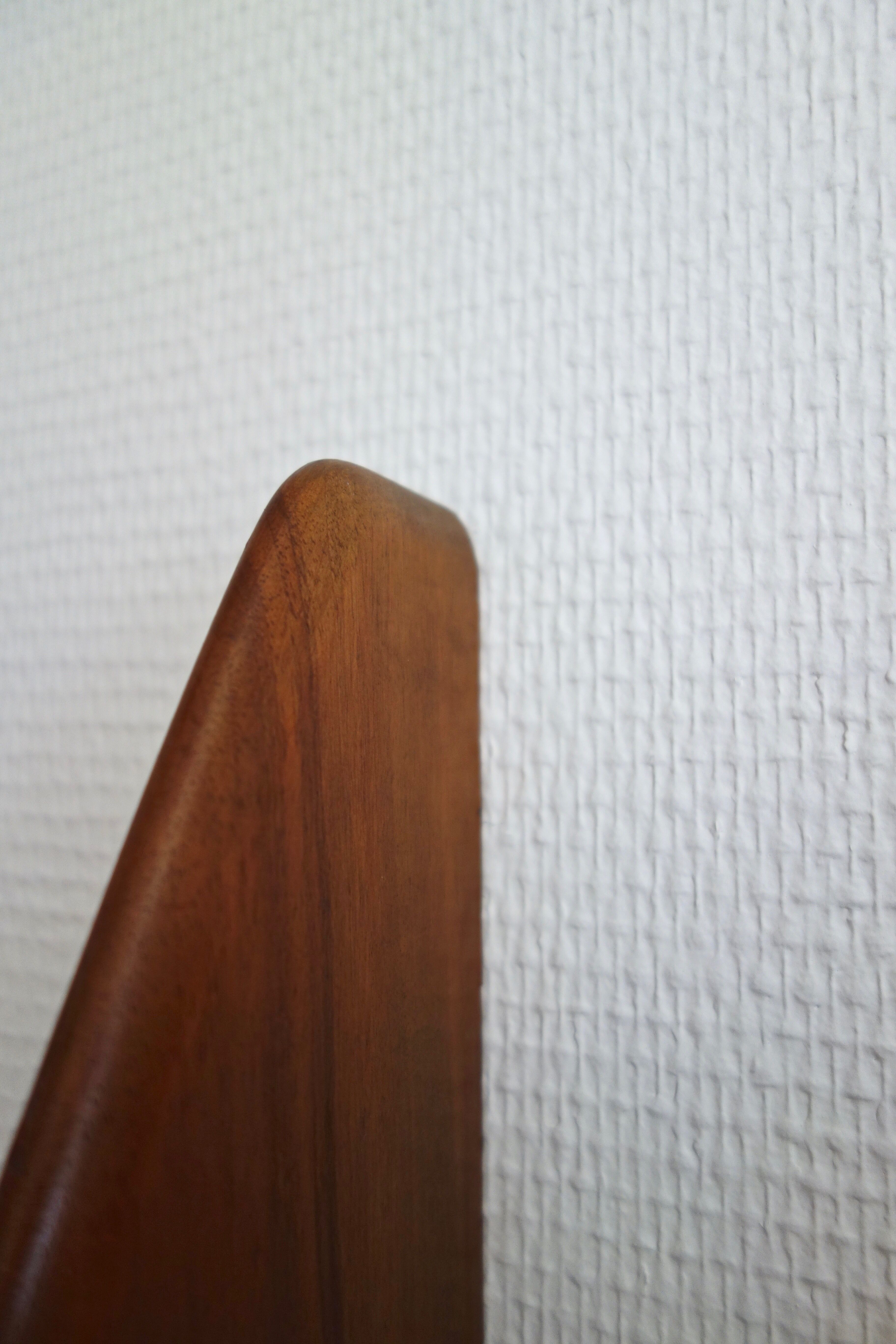 Wall shelf of the 1960s