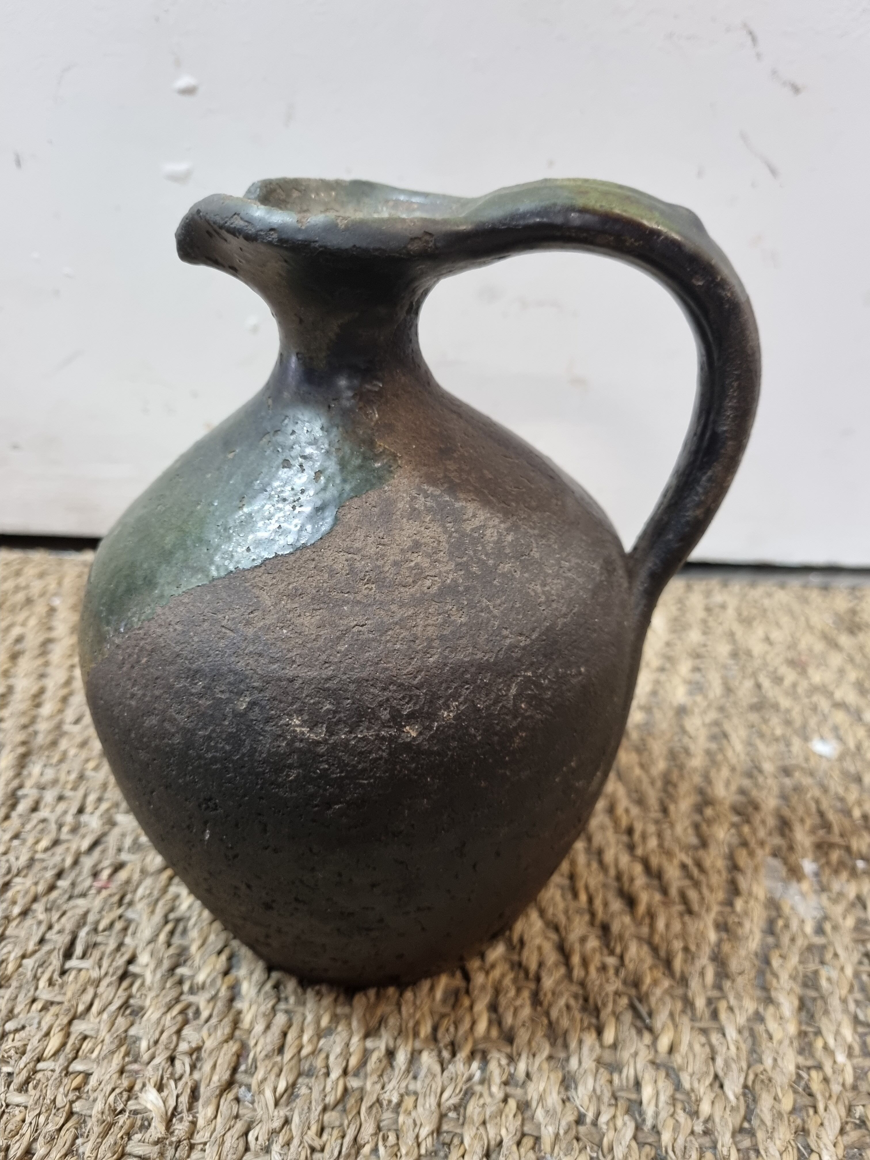 Pitcher in sandstone, 1980