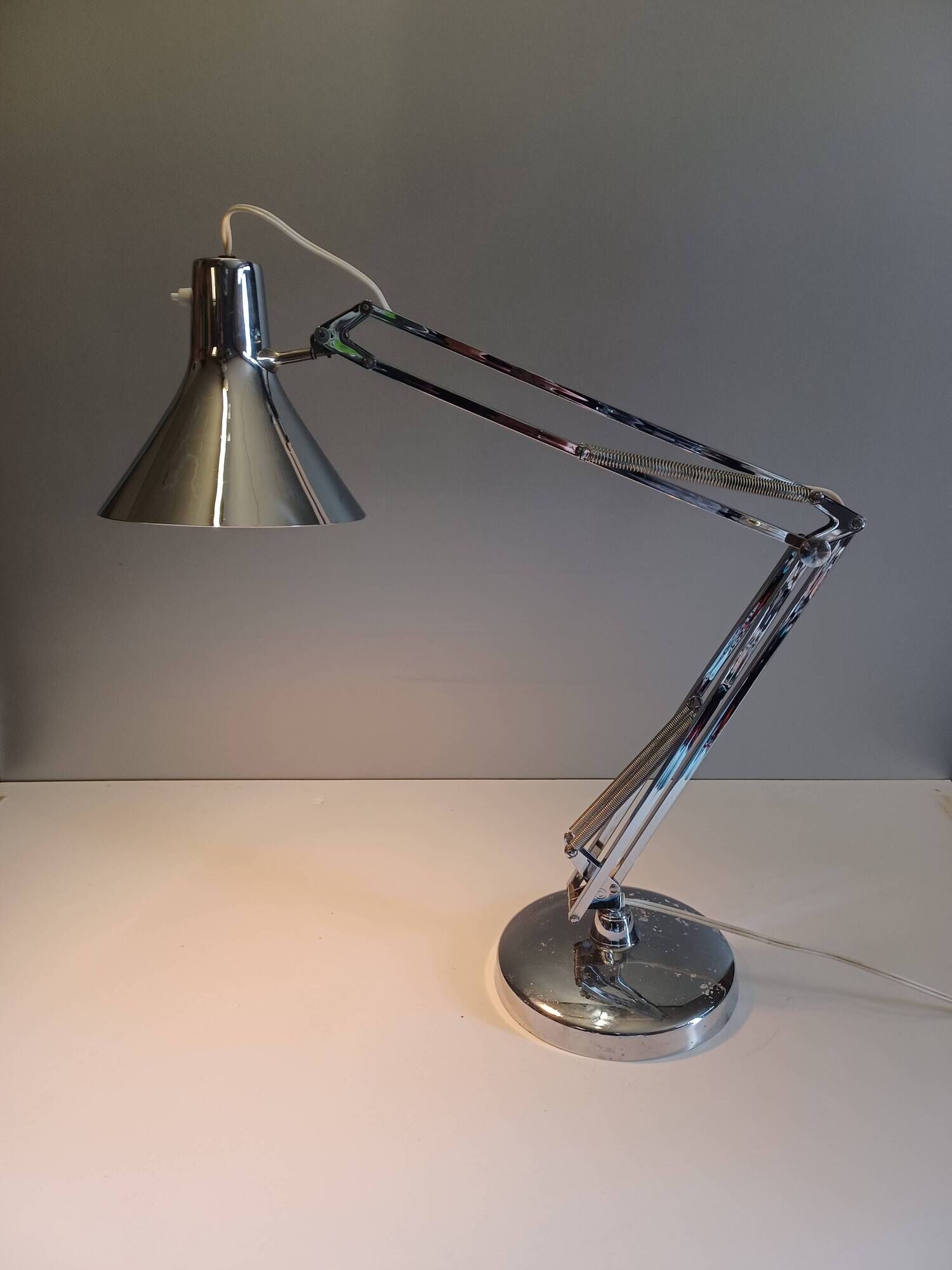 Luxo L4 Lamp - By Jacob Jacobsen Very beautiful Luxo model L4 lamp by Jac