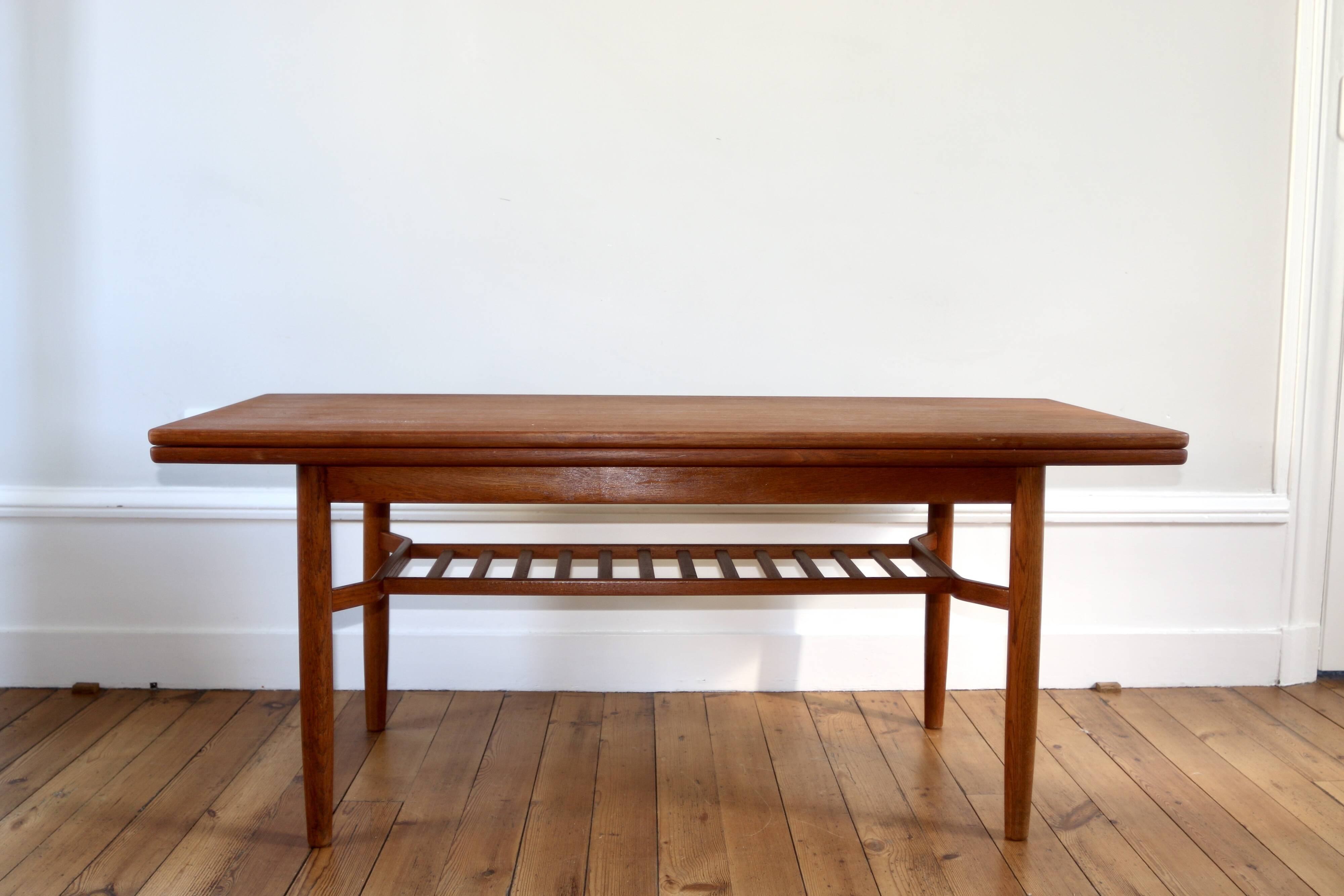 Table basse relevable "elevator" scandinave teck Tingstroms