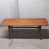 Table basse scandinave en teck de Kindt-Larsen