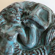 Boîte bonbonnière en céramique (grès) émaillée vert-bleu à décor d'une sirène Mi XXème