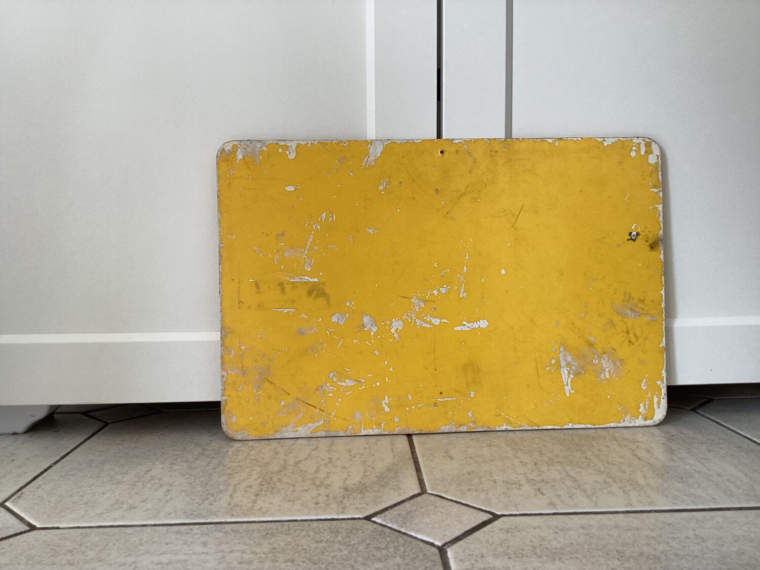 Plaque en plastique vintage