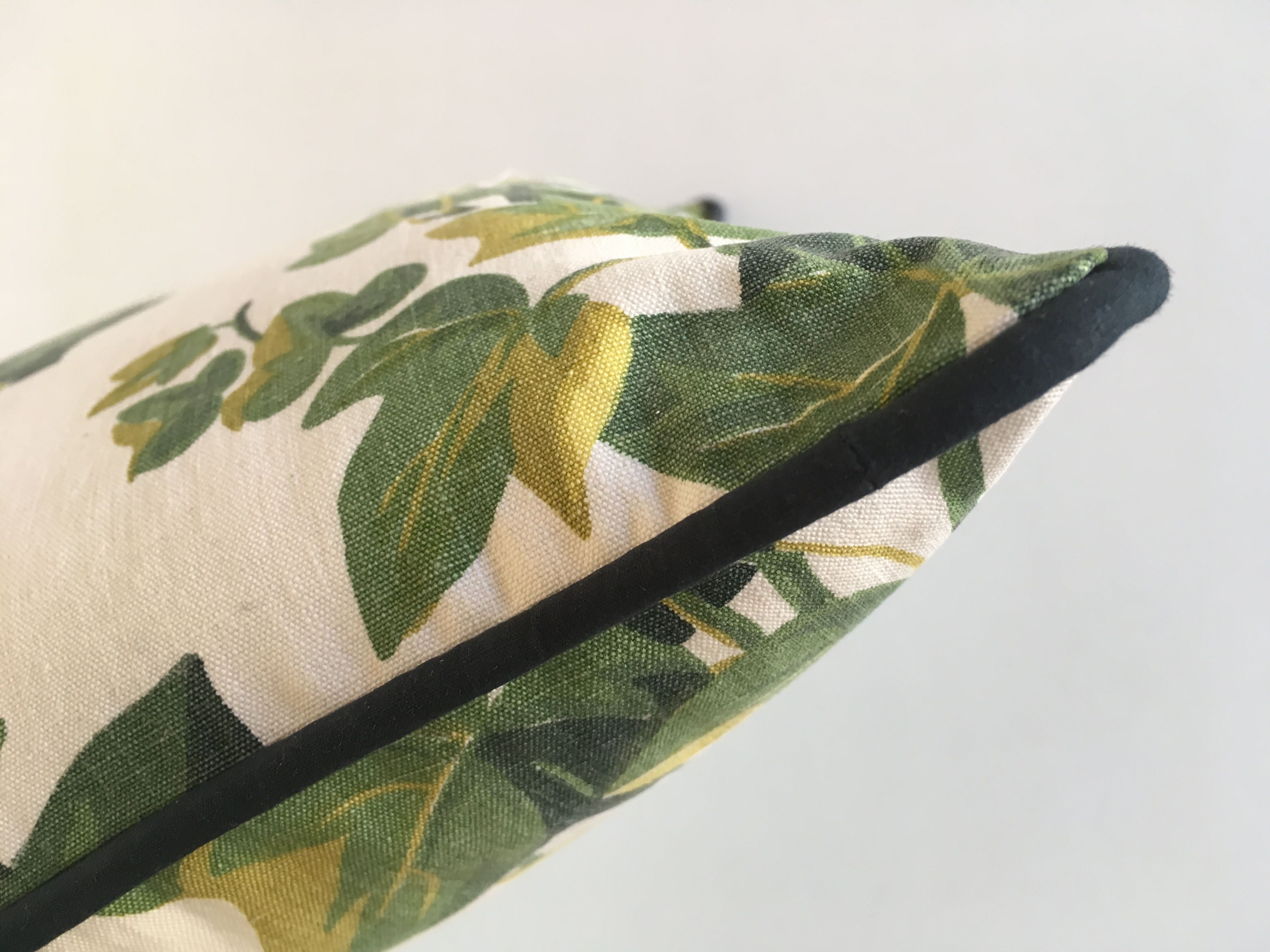 Cushion in old canvas Romanex 50s Ivy decor 40x60cm