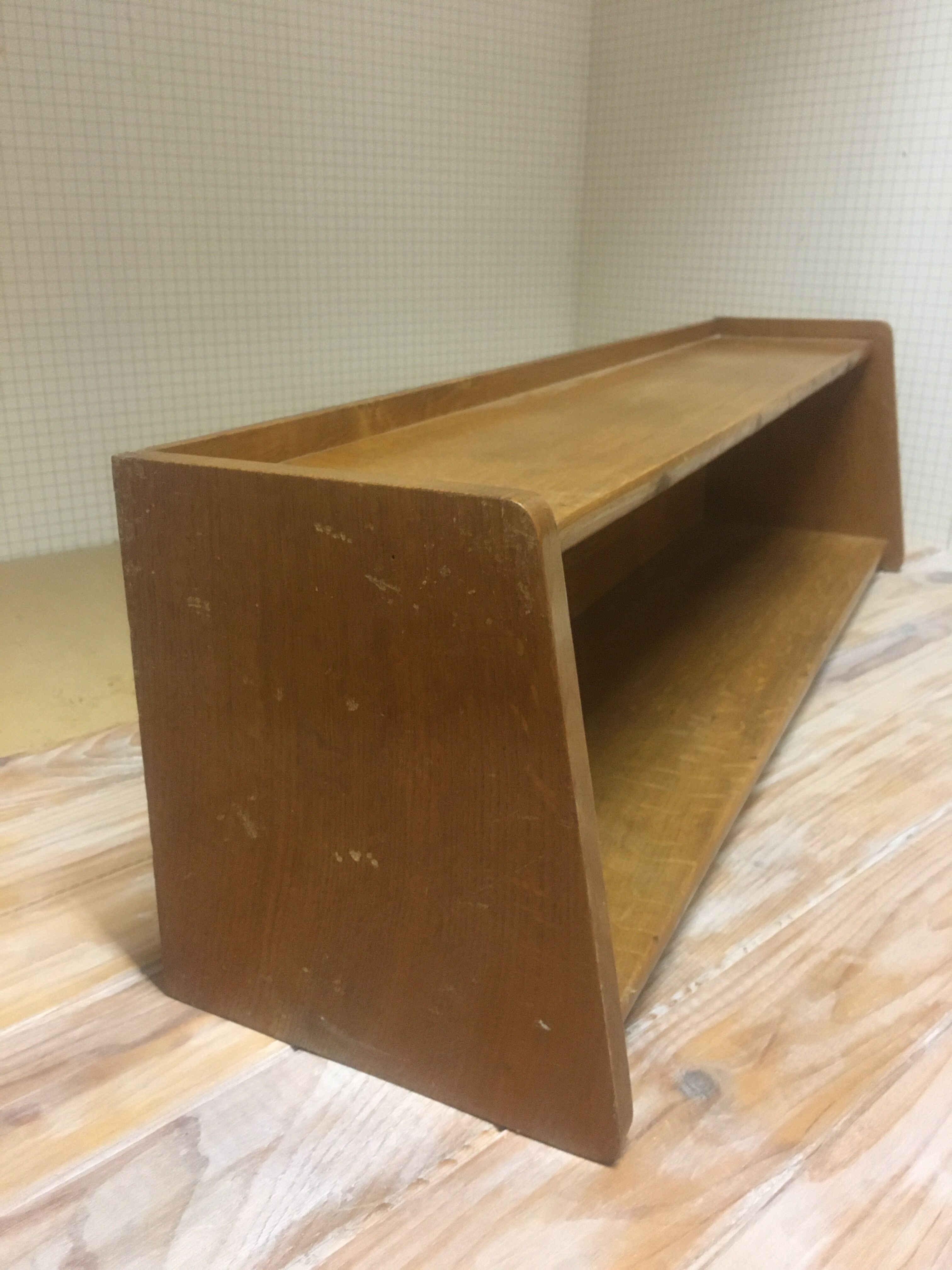 Etagère murale en bois