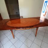 Oval table, varnish Louis XV style