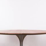 Large round coffee table with tulip leg in brushed aluminum and zebrano 1960.