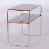 Table d'appoint Bauhaus restaurée, Hynek Gottwald, noyer, chrome, Tchéquie, années 1930