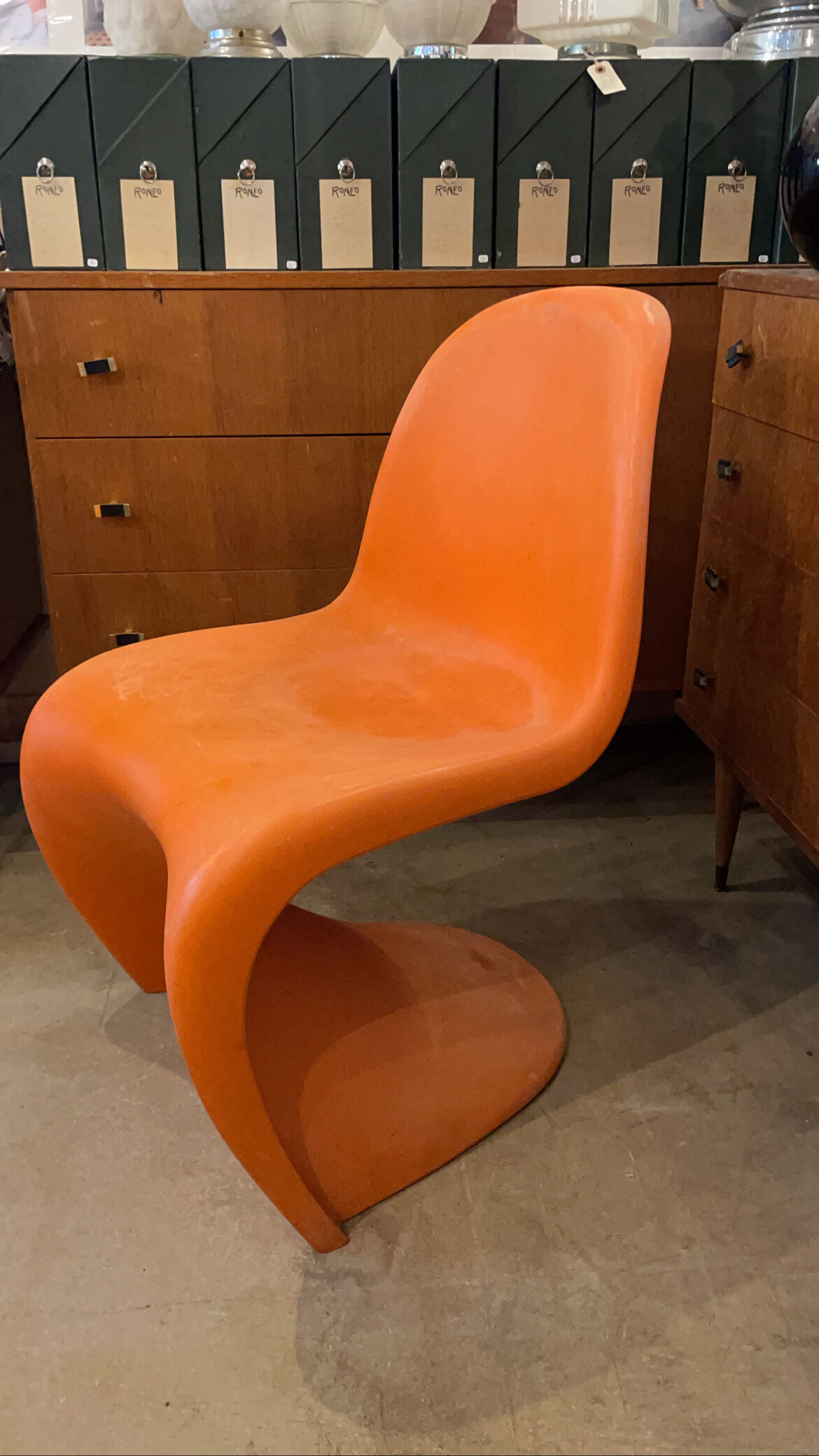 Chaise adulte par Verner Panton