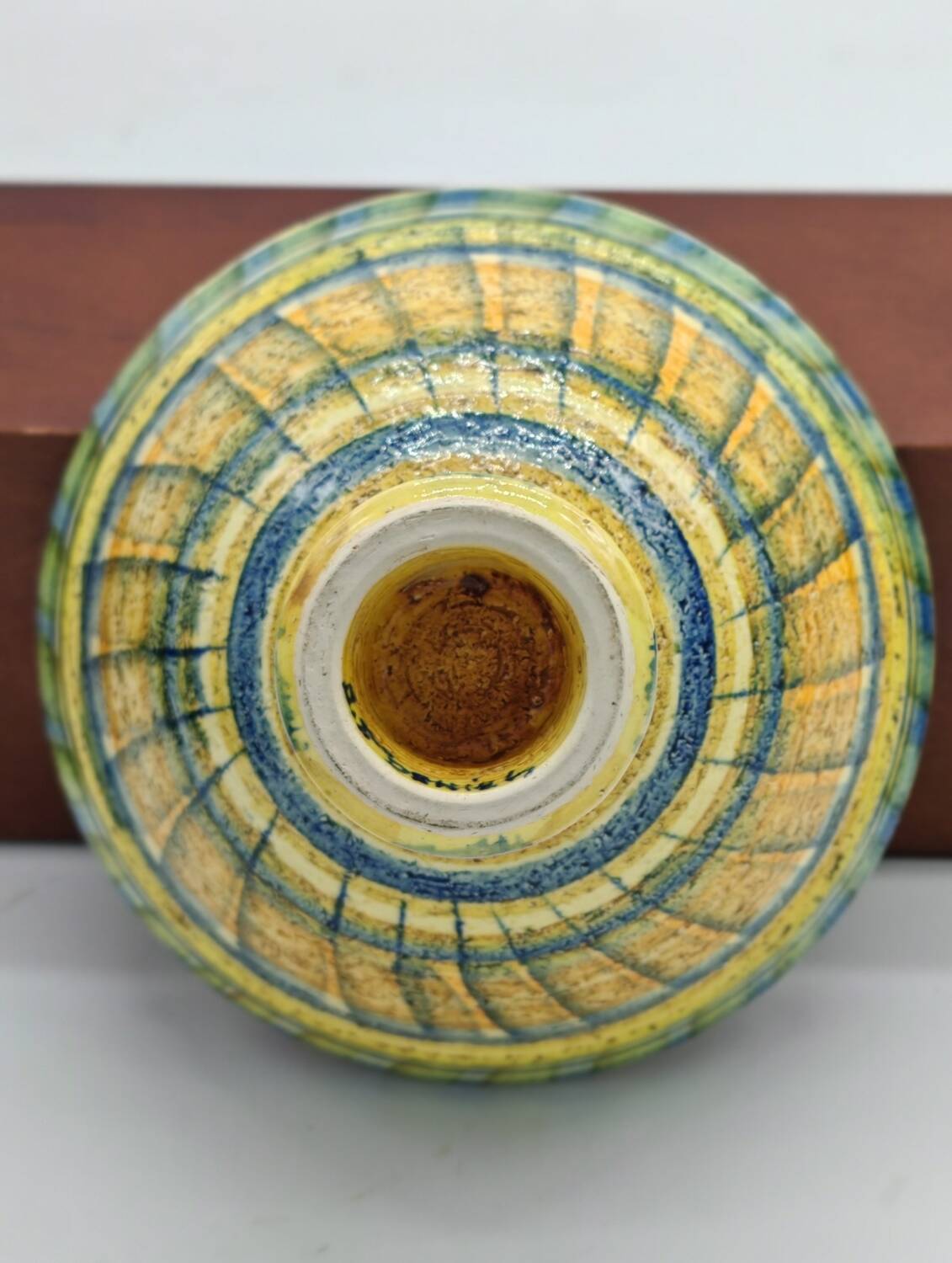 Large bowl on pedestal in pure Provencal style