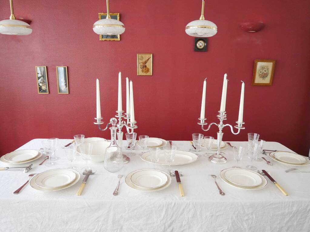 Villeroy and Boch ivory and gold edging service 52 pcs