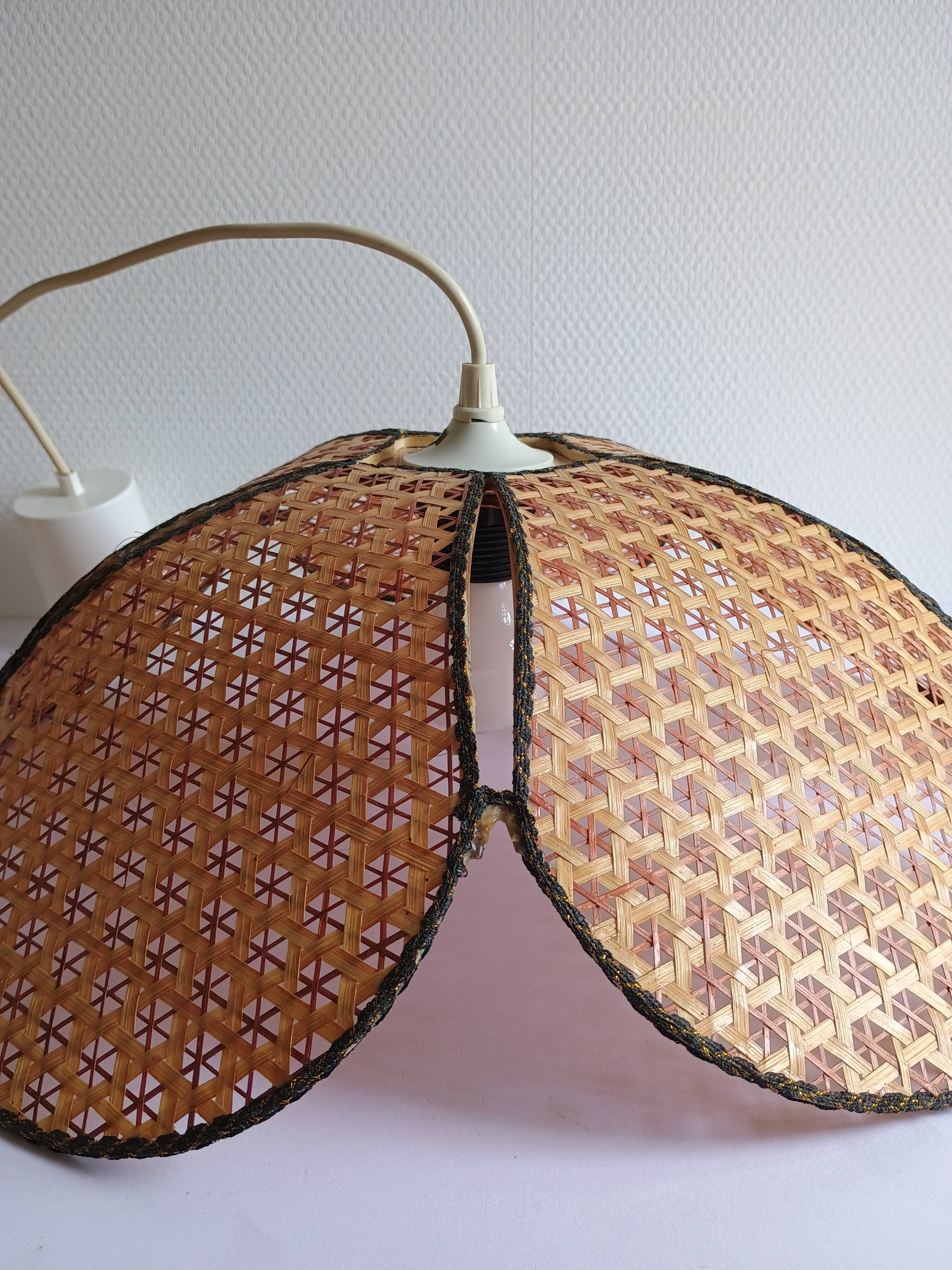 Lustre pétales bambou cannage vintage