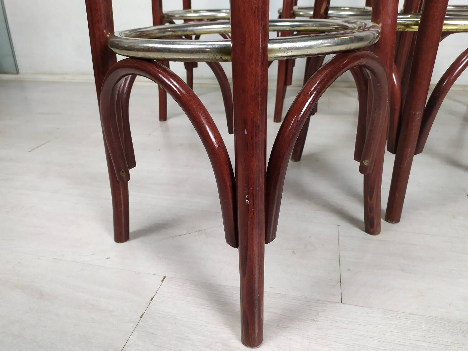 5 bistro stools