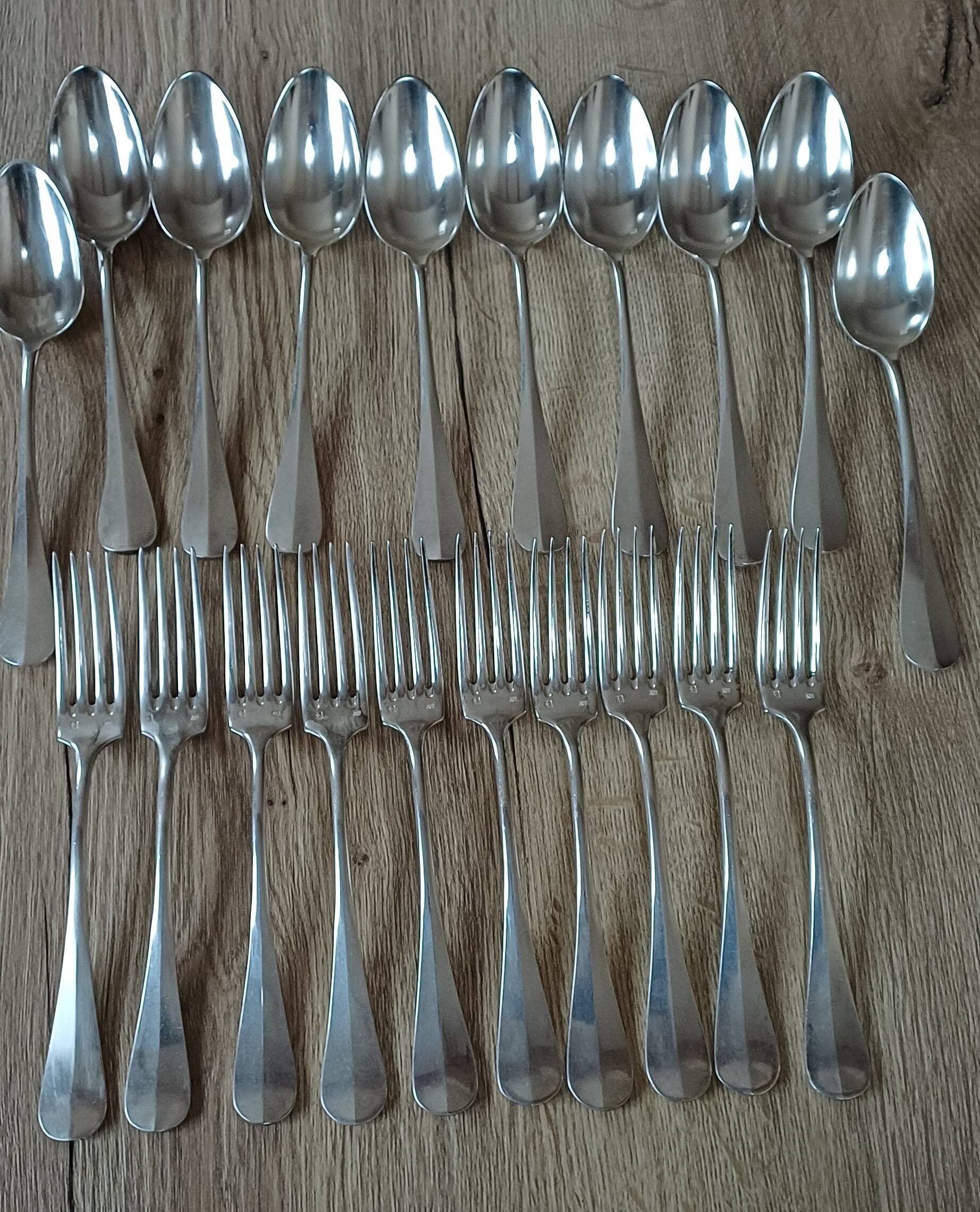 silver-plated cutlery set of 20 pieces