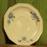 Lot of old cups and saucers