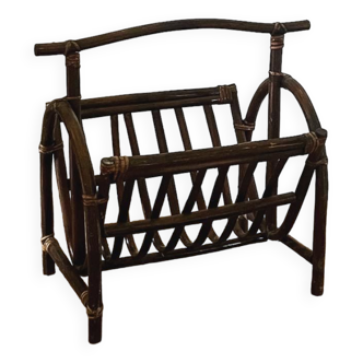 Porte revues en rotin