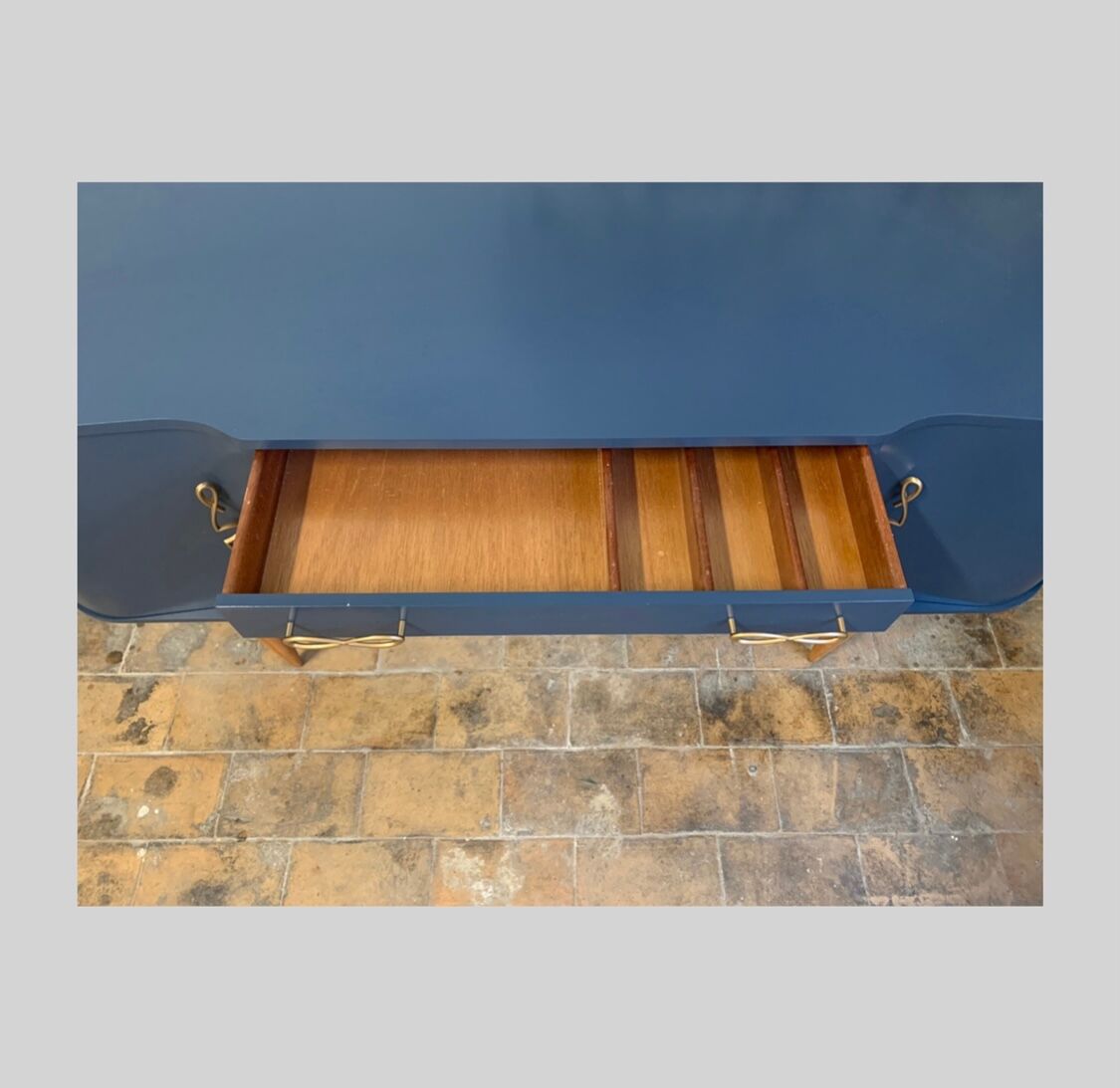 Vintage midnight blue row