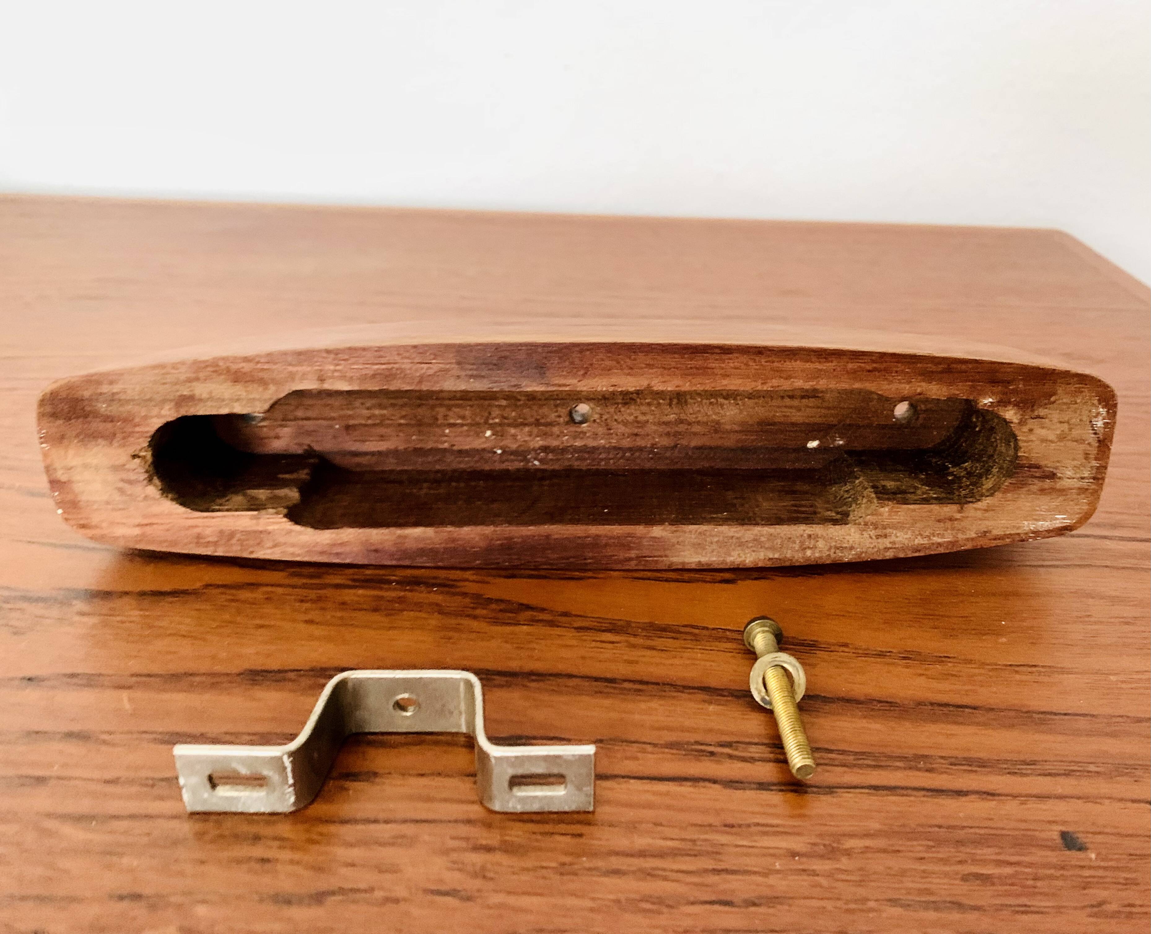 Raffia Bast and Teak Pendant Lamp from Temde