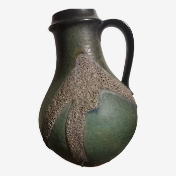 Ceramic jar and sand 1980, German work