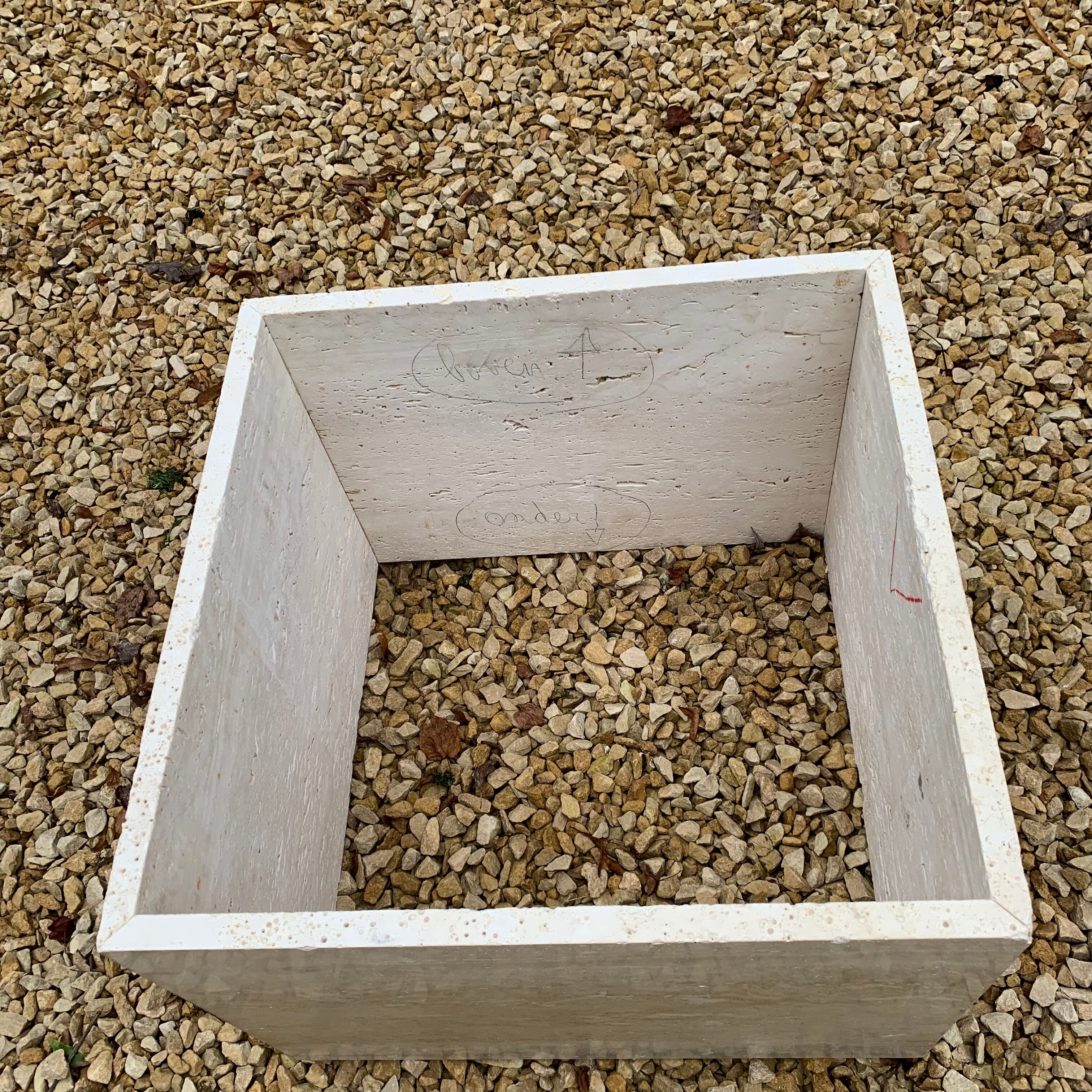 Table basse en travertin 115x115 cm