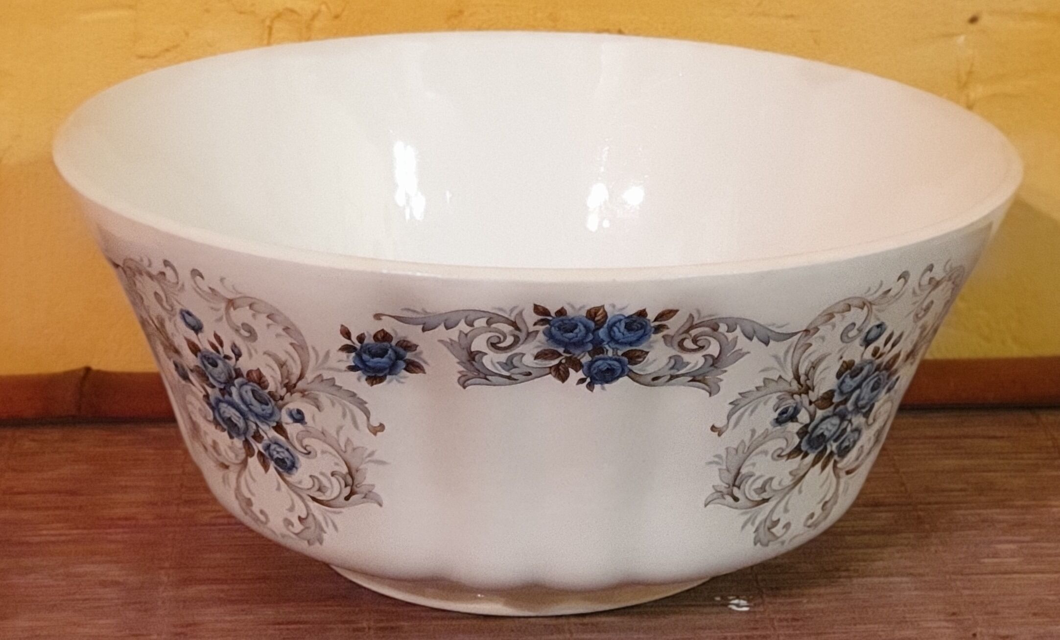 Saladier model Sévigné, Wolf Mill