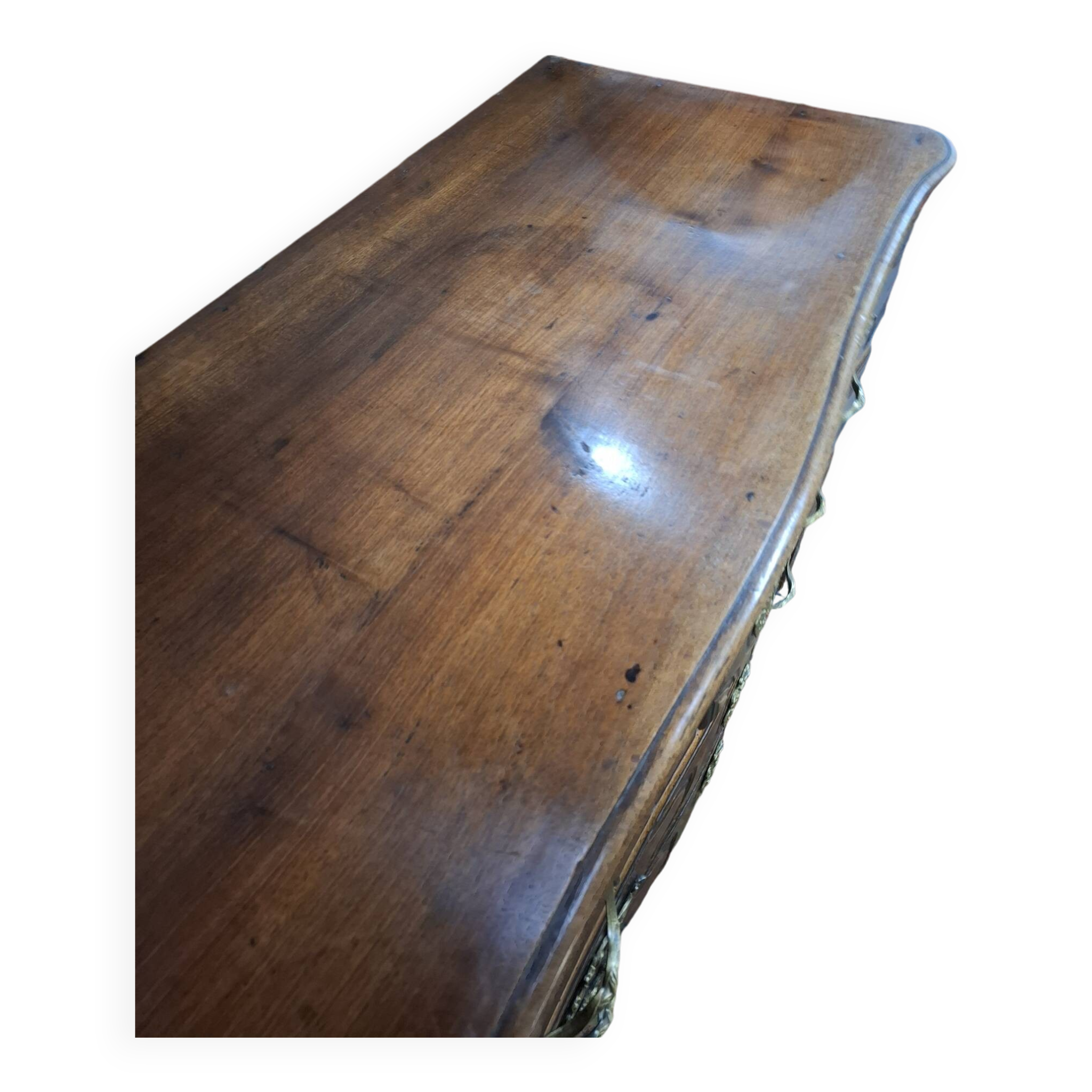 Eighteenth-century walnut commode
