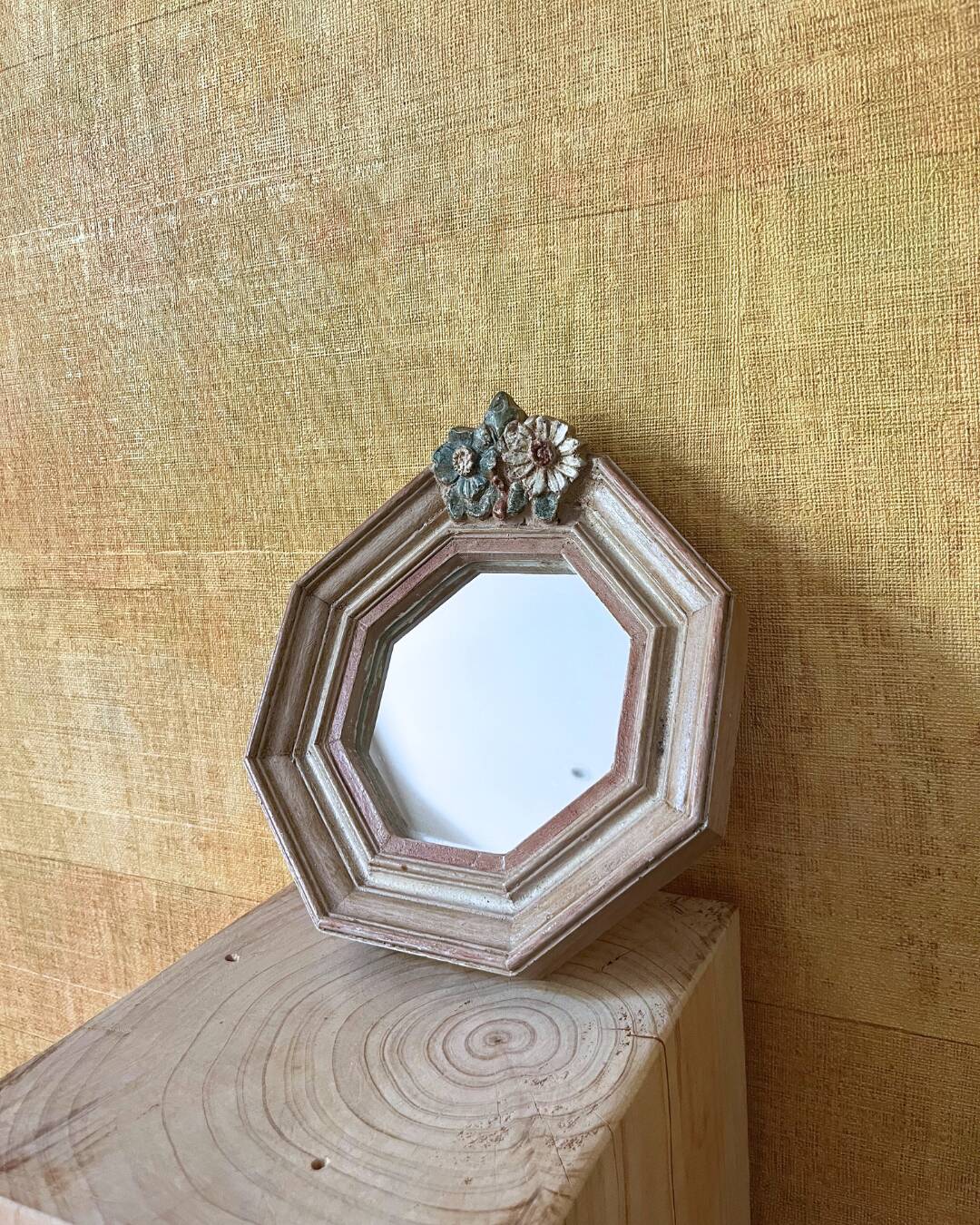 Small wooden wall mirror – Embossed floral decoration