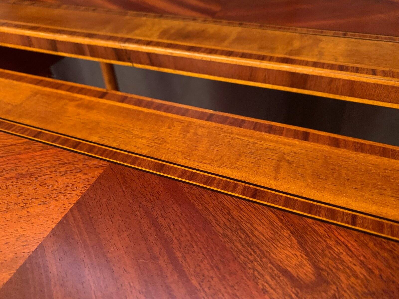 Tables édouardiennes du 20e siècle, années 1890, ensemble de 3