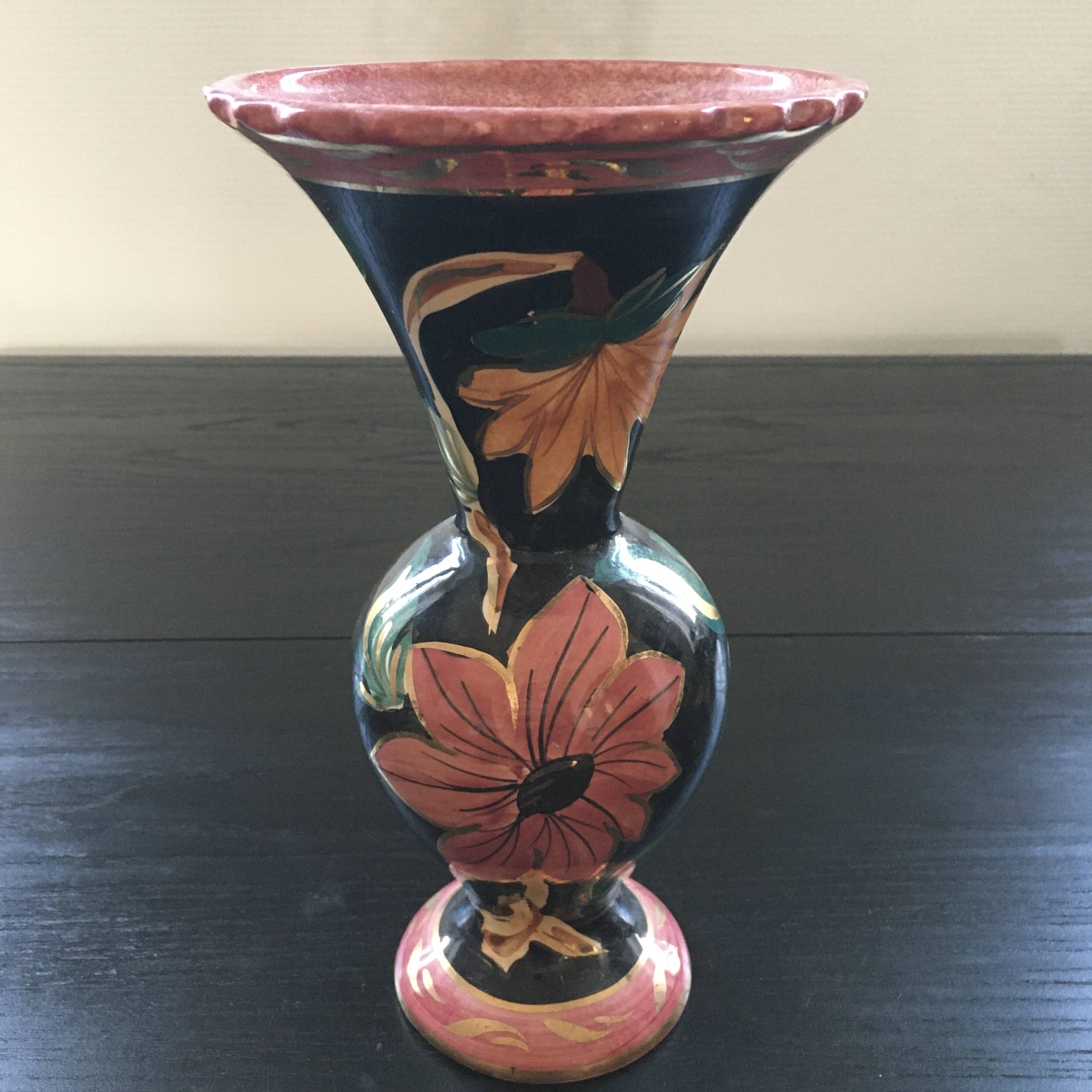 Monaco style floral decoration vase