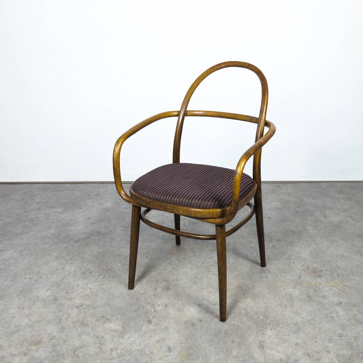 Rare fauteuil en bois courbé de radomír hofman pour ton, 1967