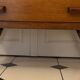 Commode vintage pied compas