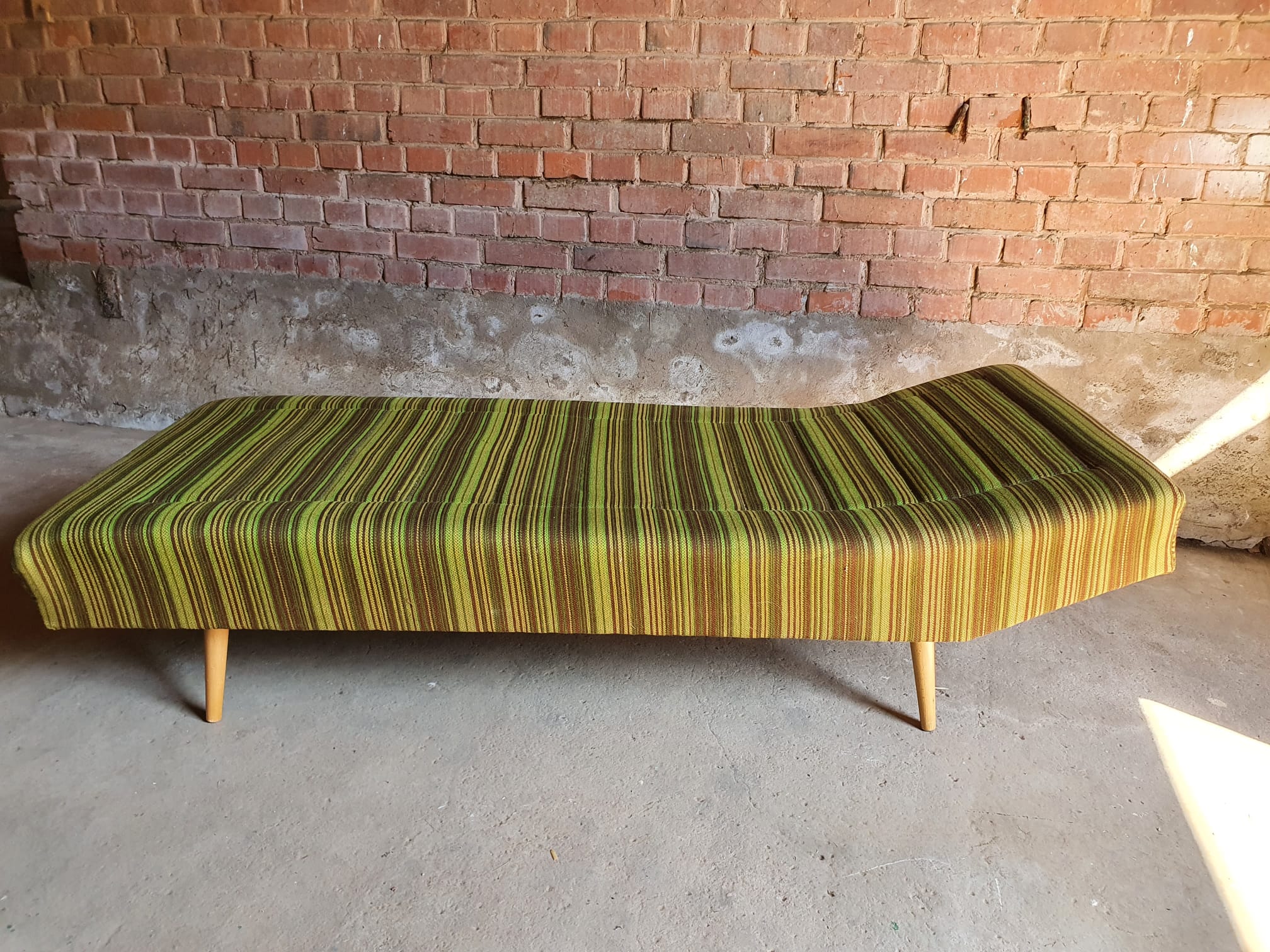 Meridian, Daybed of the 60s