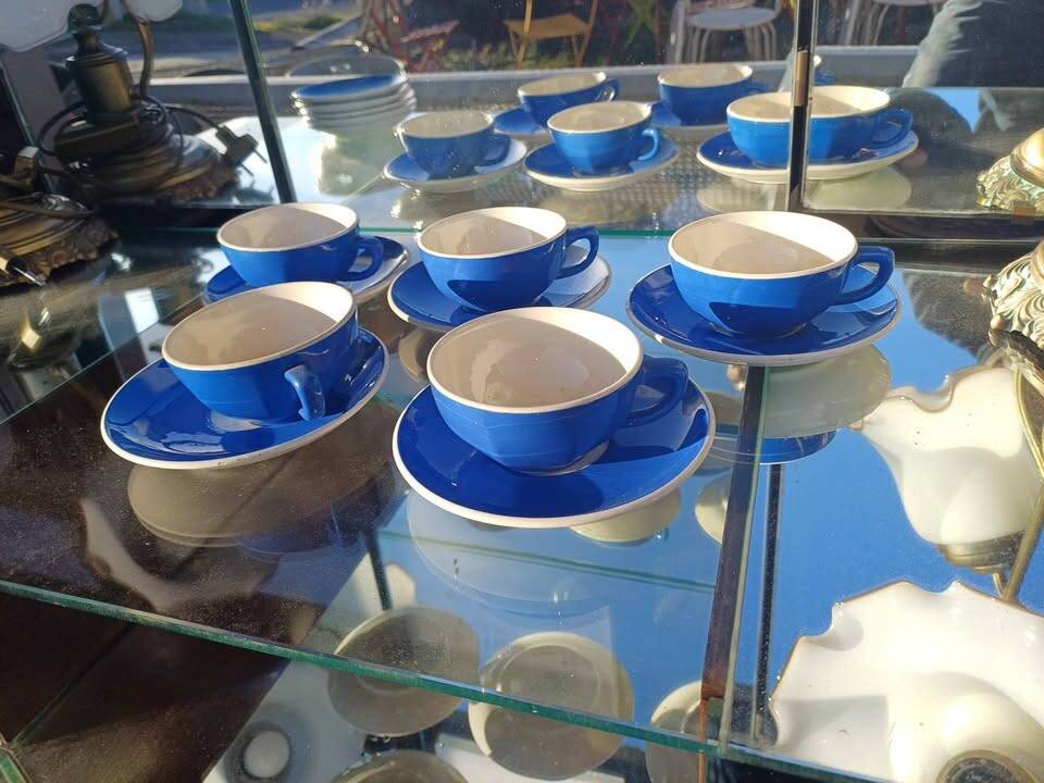 Villeroy & Boch cups and saucers