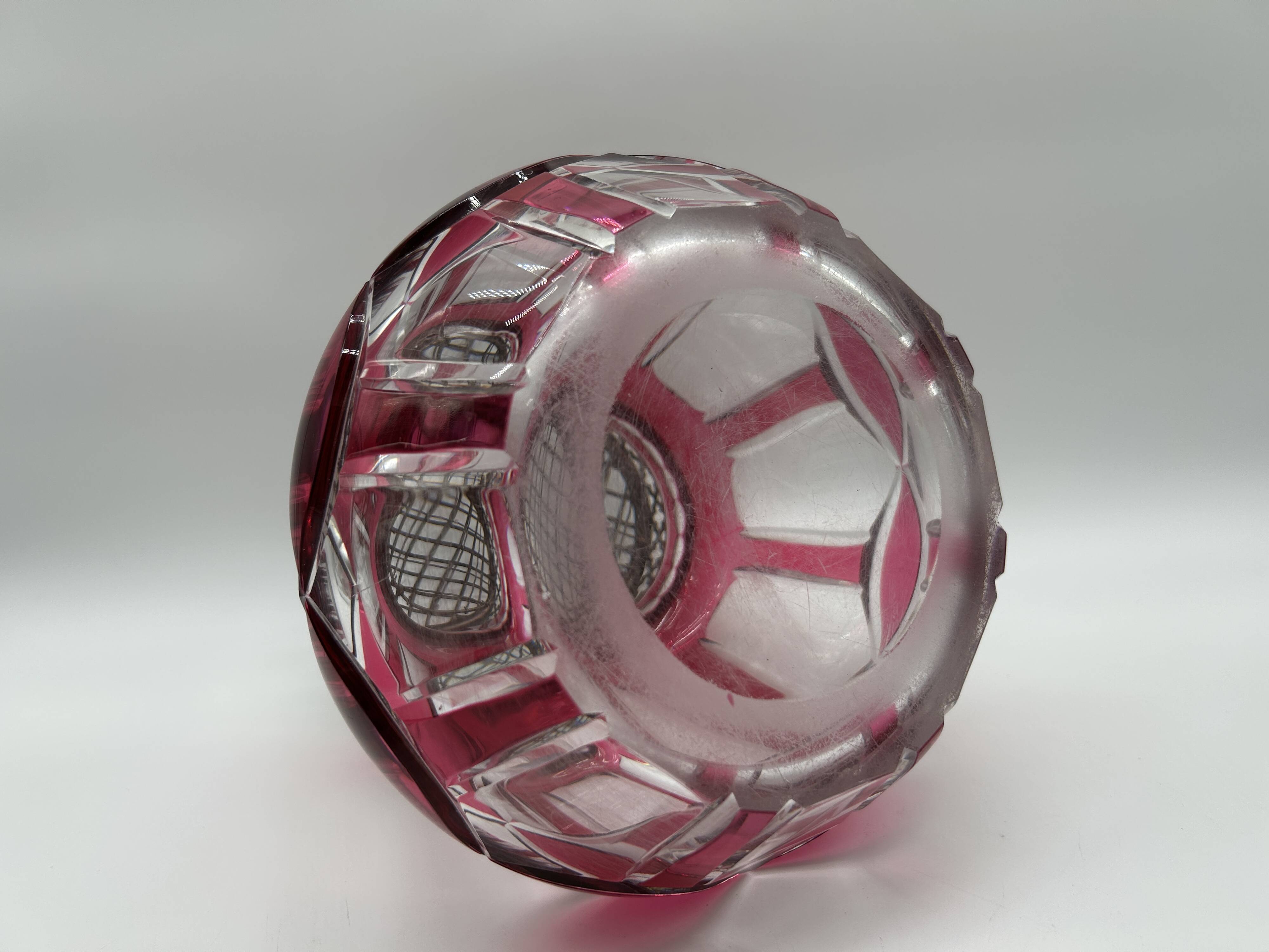 Art Deco flower holder in crystal from Val Saint-Lambert
