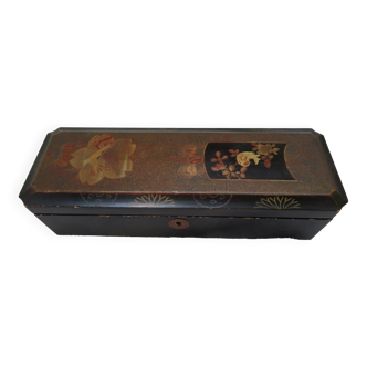 Old Japanese box in red lacquered wood 1920