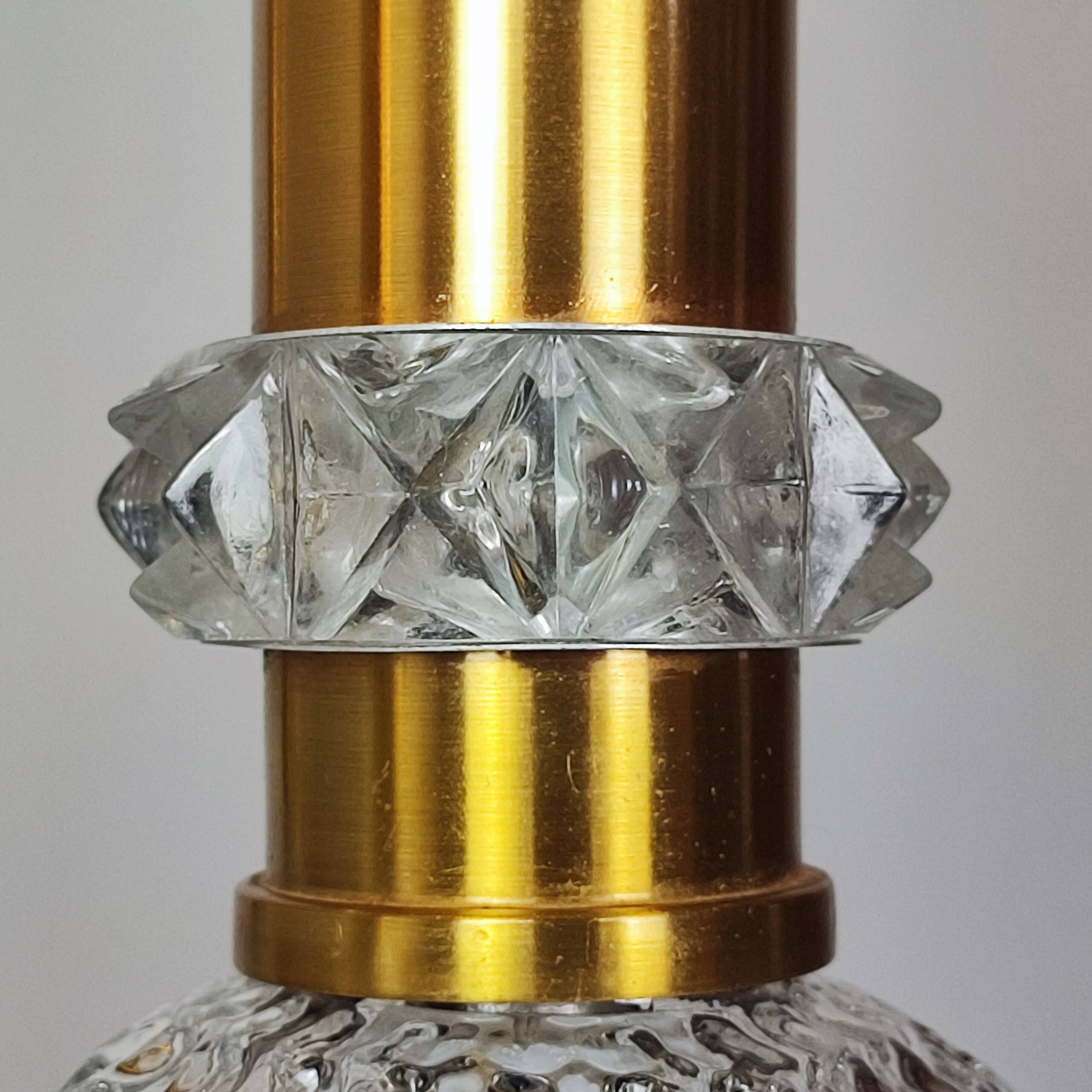 3 globe pendant chandelier