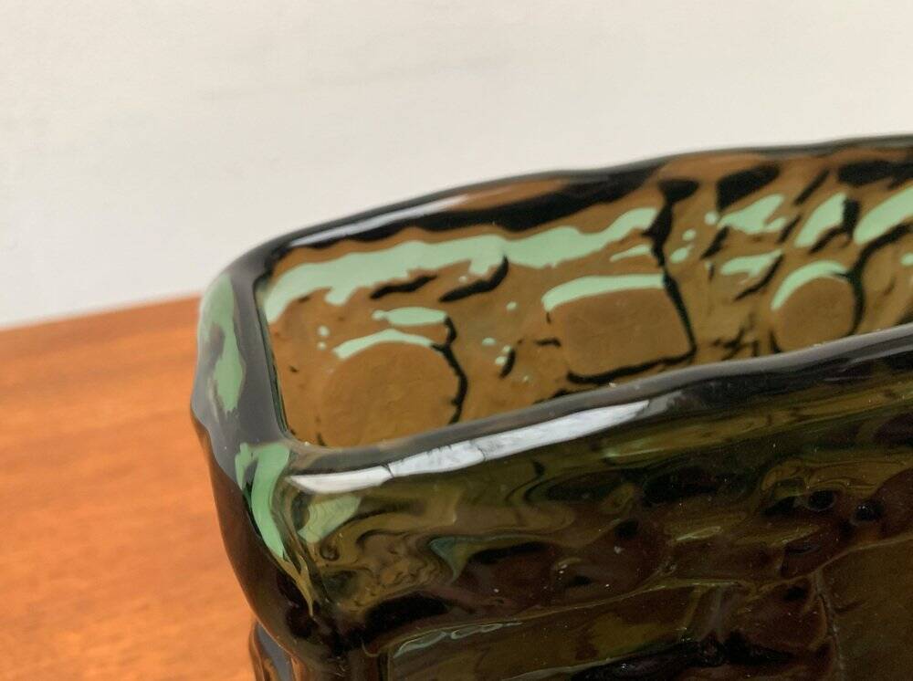 Swedish brutalist glass vase from the mid-century by Göte Augustsson for Ruda, 1960s.