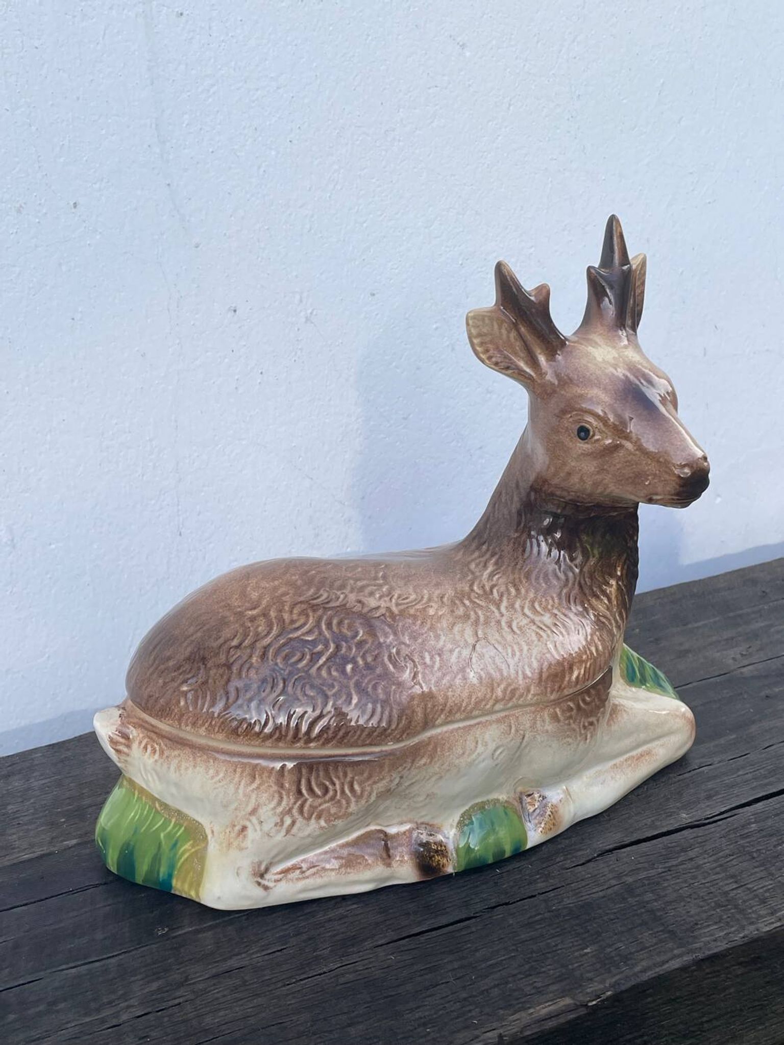 Cerf boîte céramique