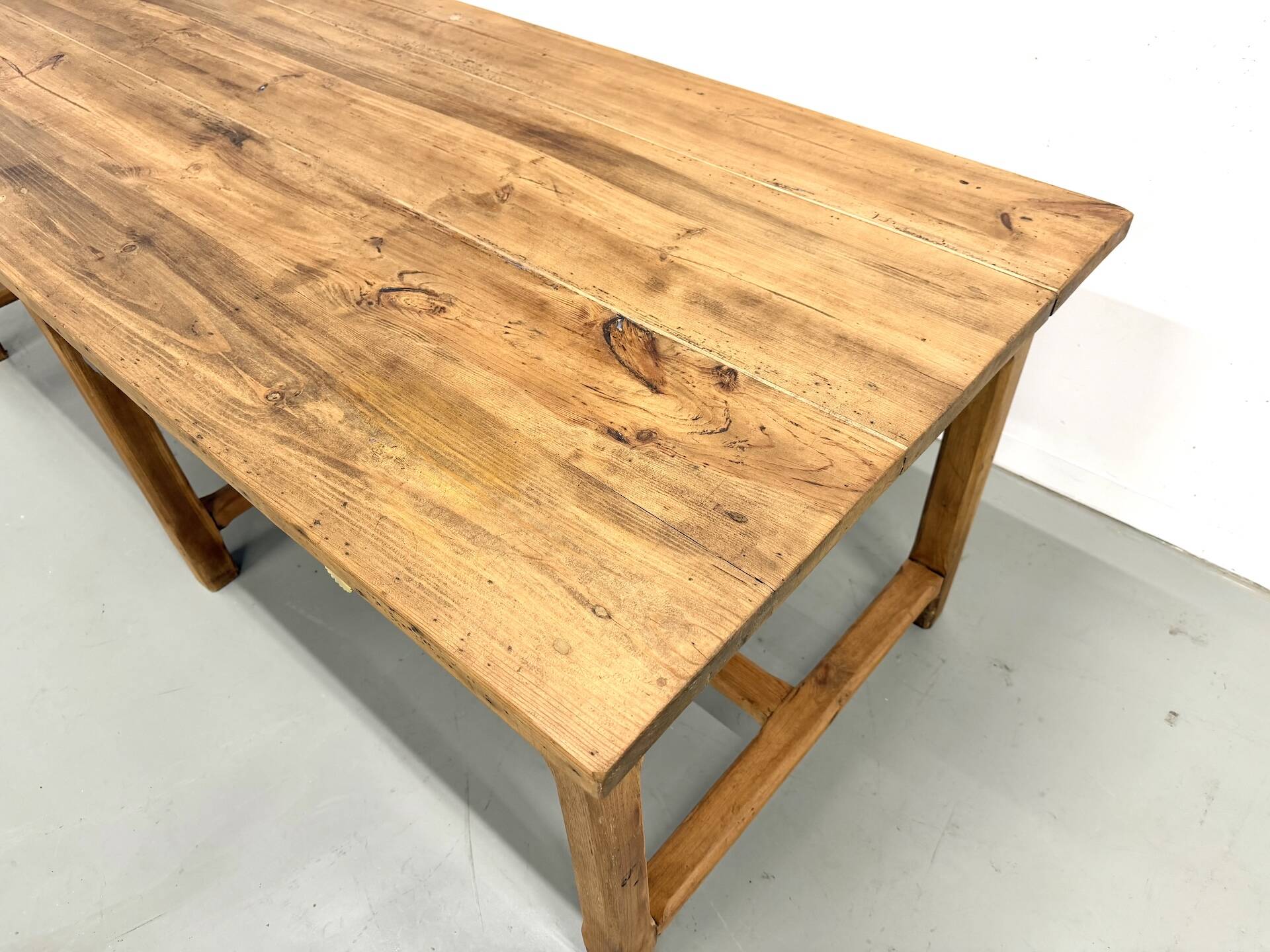 Table de Ferme "Meuble de Métier" en Pin – 8 Tiroirs (L221 cm)