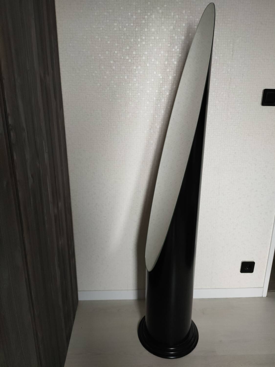 Black Lipstick Mirror