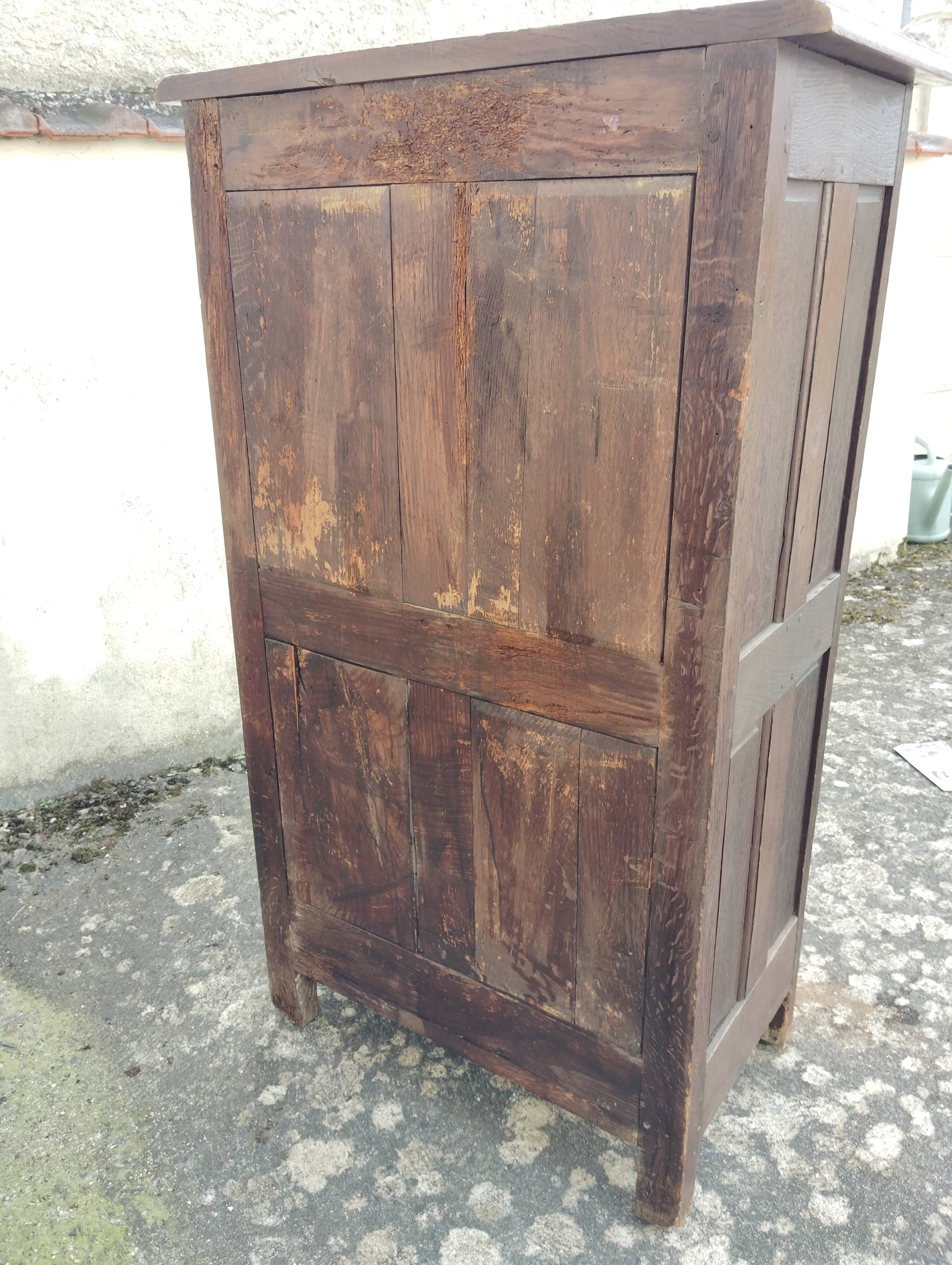 Hosiery cabinet