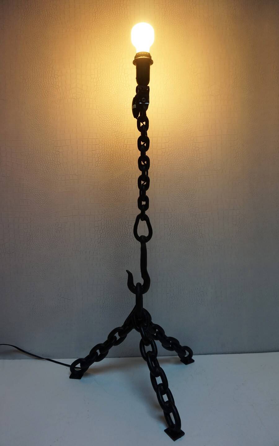 Franz West Style Vintage Brutalist Nautical Iron Chain Floor Lamp, 1970s