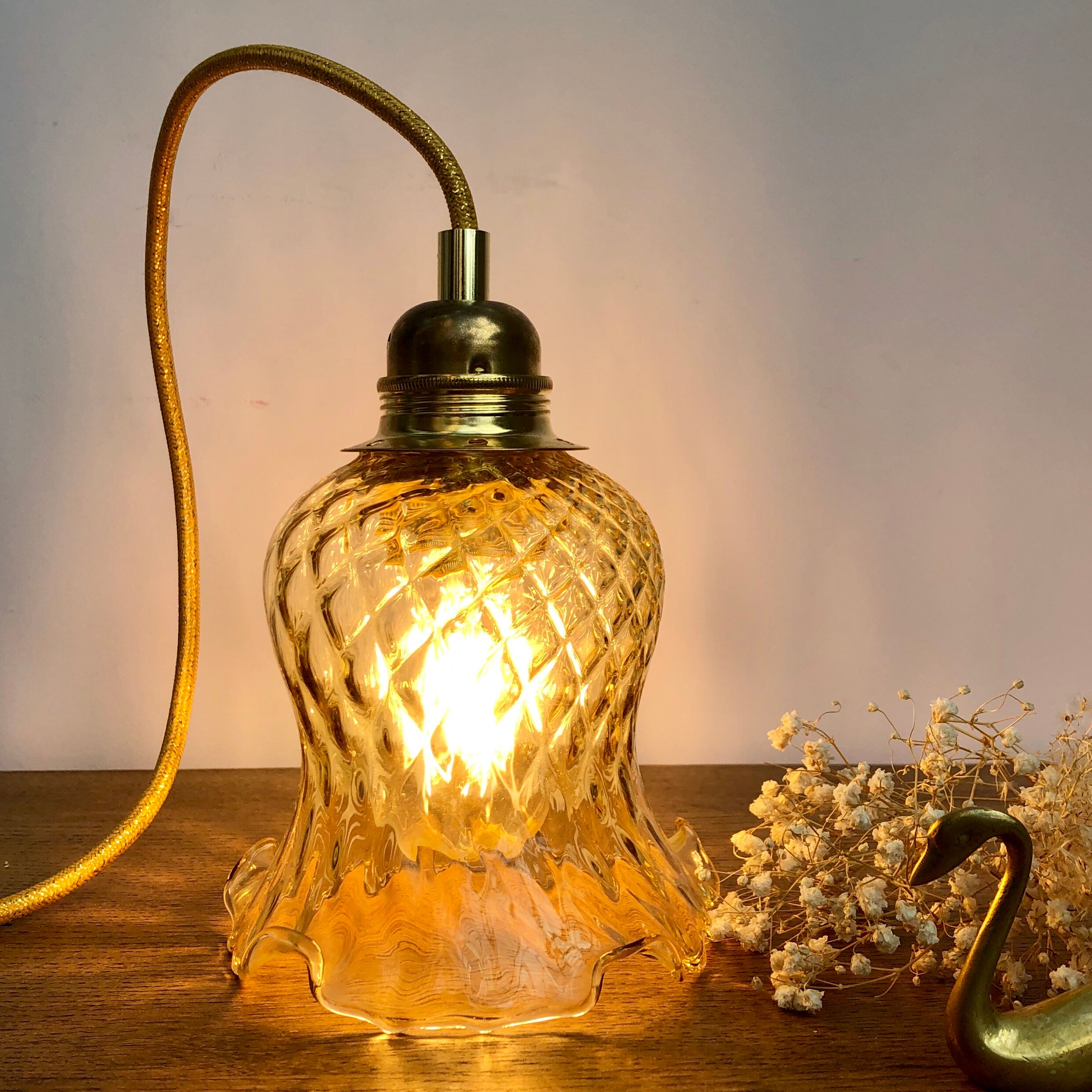 Hand lamp vintage tulip in amber glass