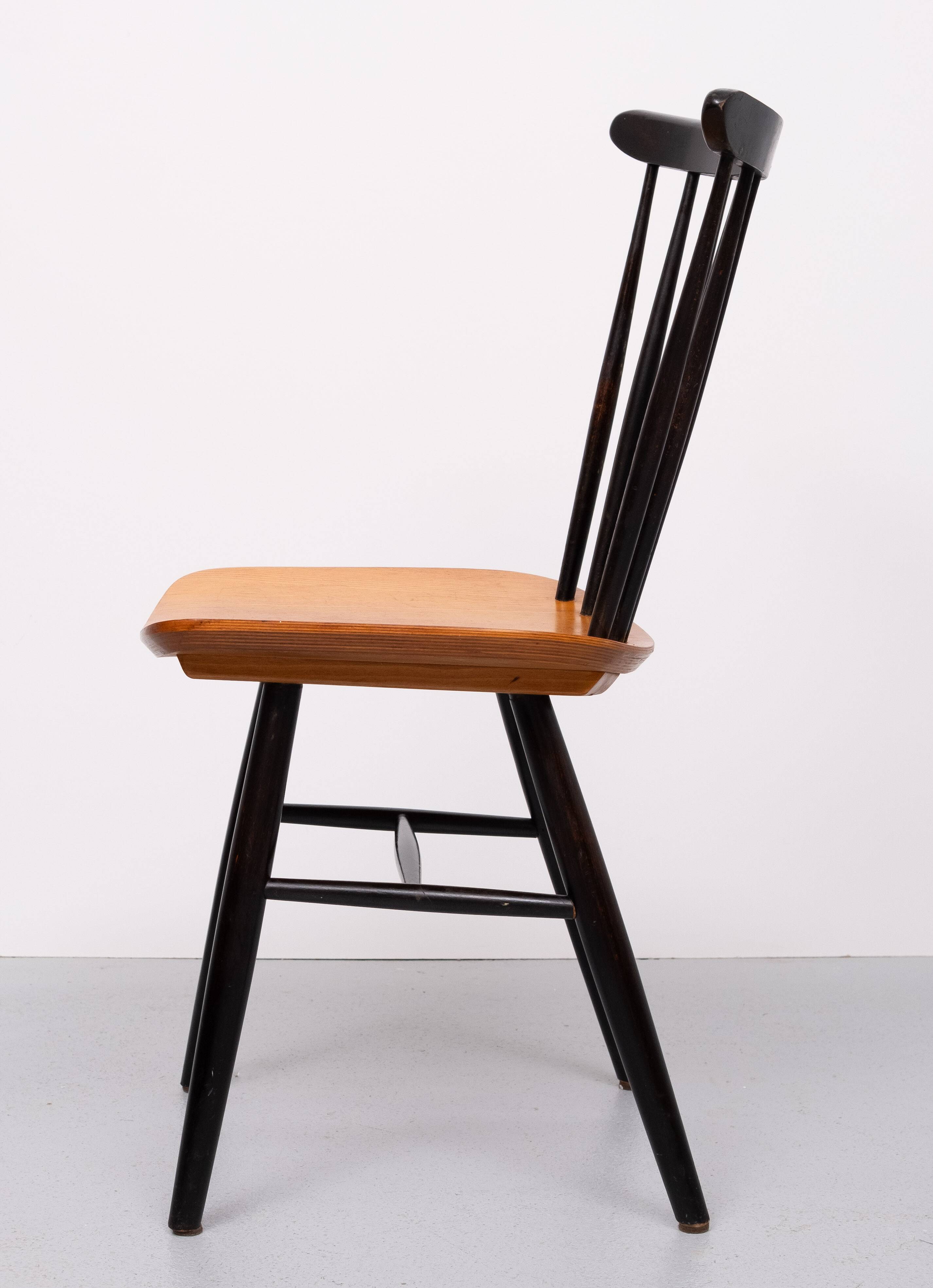 Set of 4 spindle back dining chairs 1960s holland