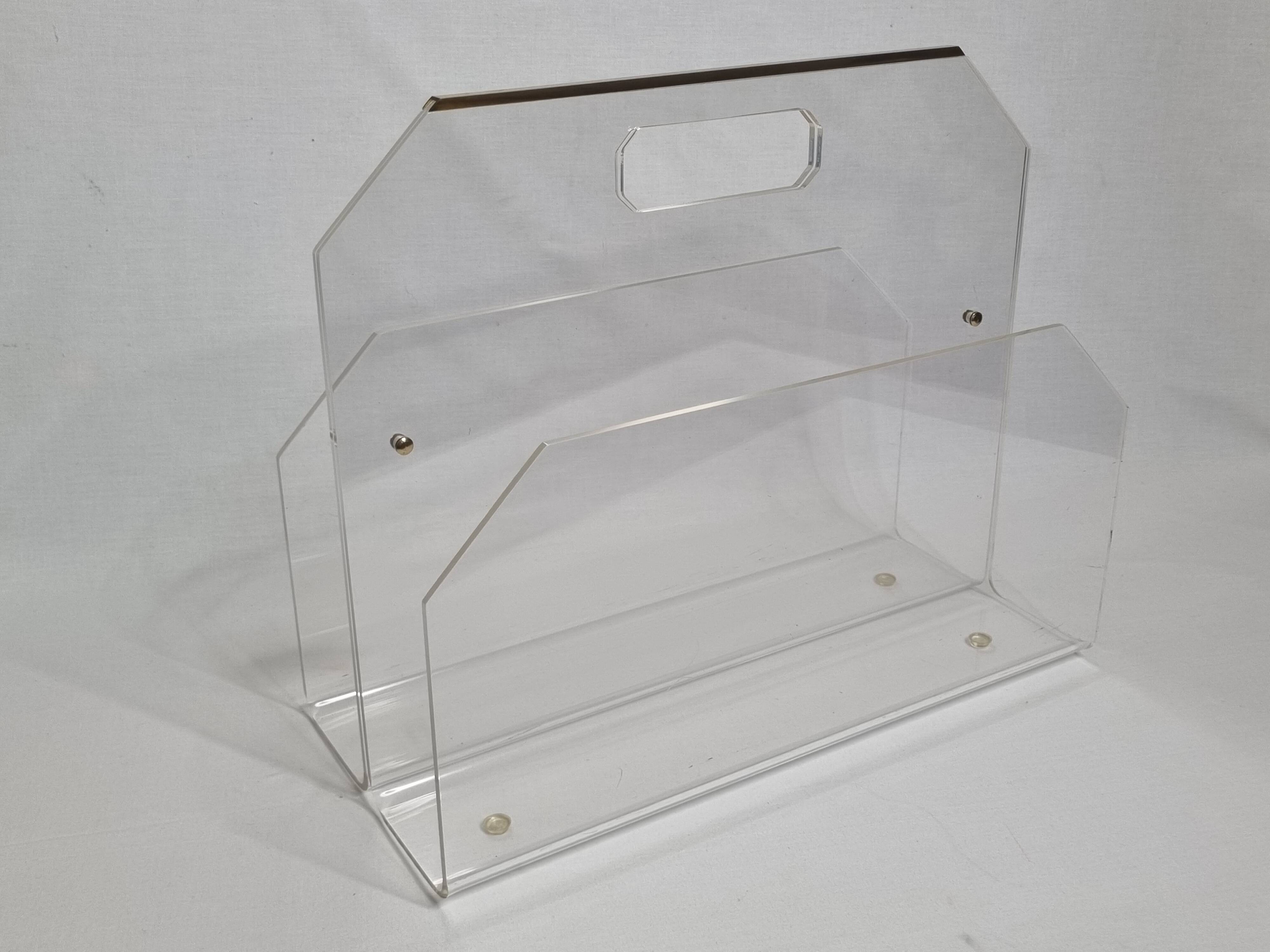 Vintage transparent plexiglass magazine rack, 1970s, Hollywood Regency.