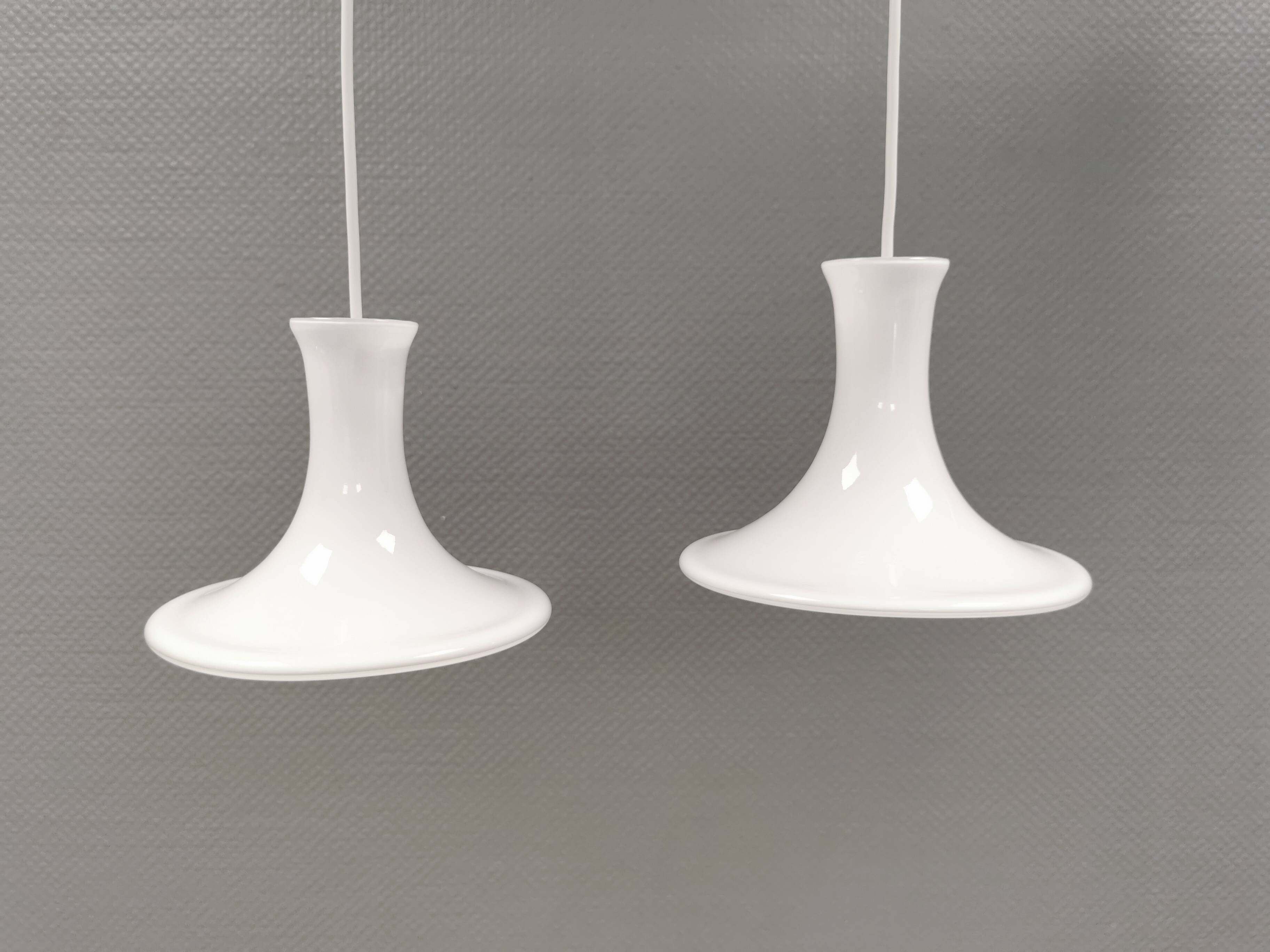 Suspensions en verre opale Holmegaard Mandarin, Michael Bang 1983