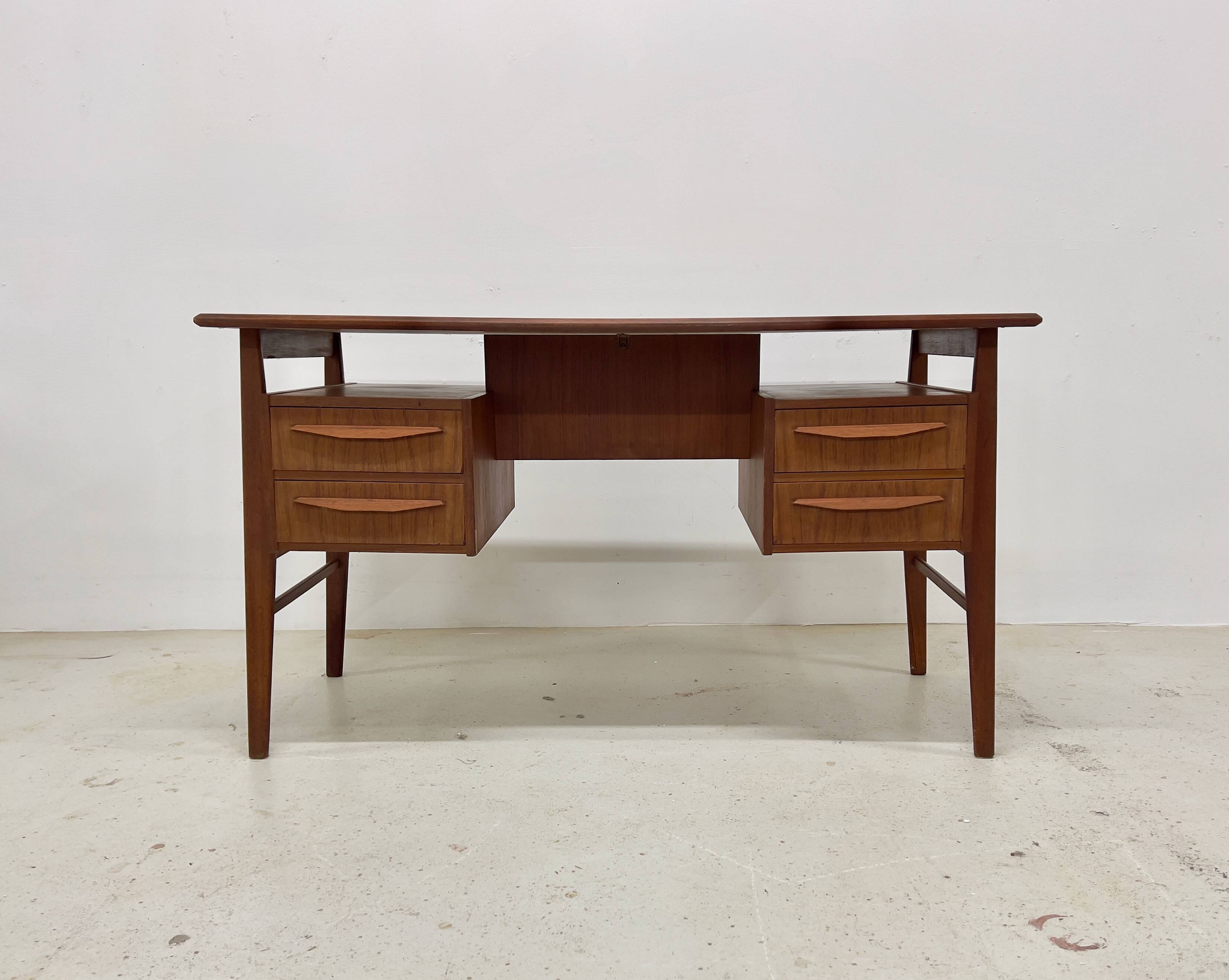 Gunnar Nielsen Teak Desk for Tibergaard, 1960s.