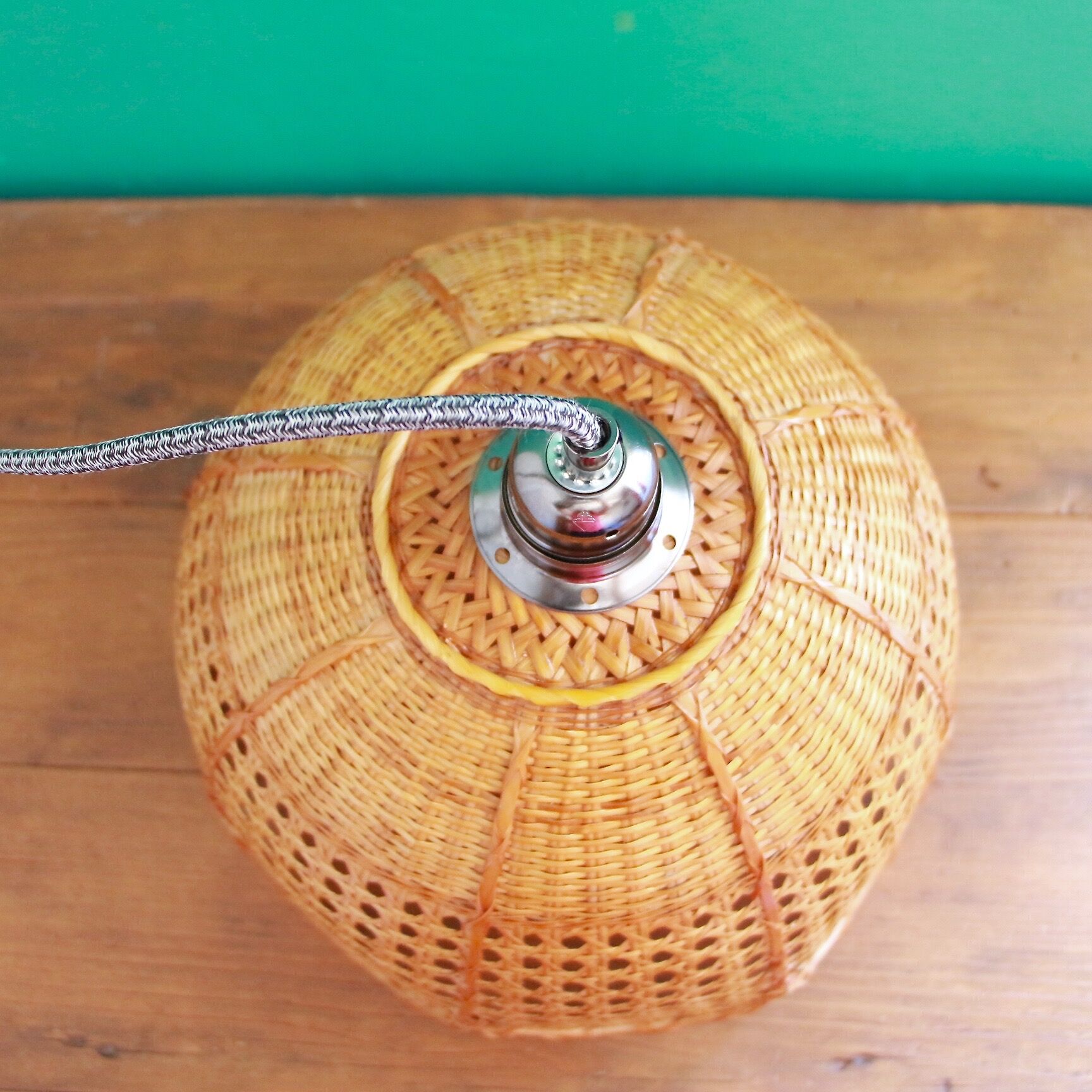 Rattan flower hanging lamp