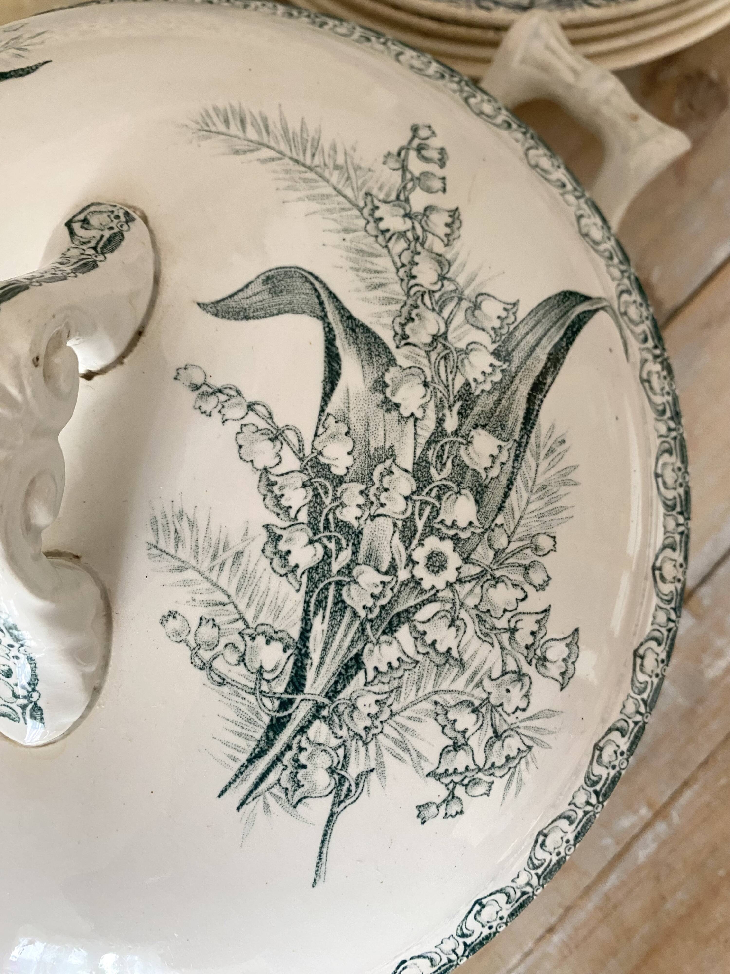 Ste Amandinoise "Margot" Muguet ironware soup tureen