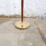 Mid-century floor lamp in brass and polished wood by Böhlmarks, Sweden, 1940s.